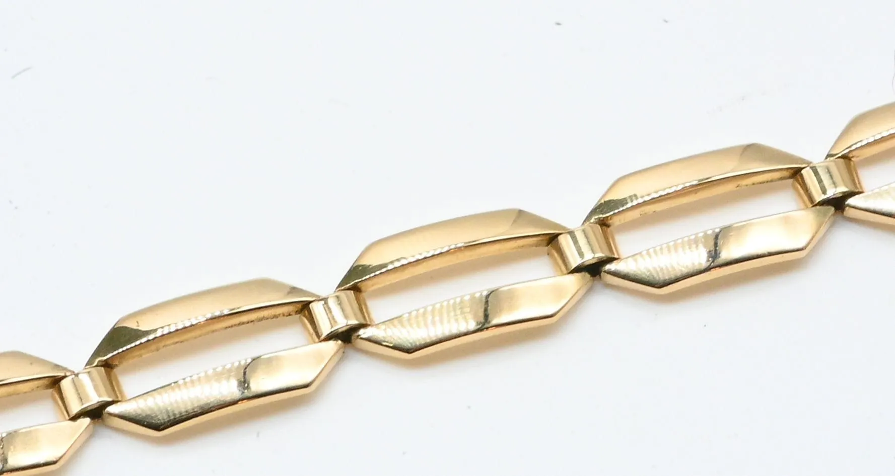 Bracelet Vintage Circa 50 Or Jaune 18 Carats sold by 58 Facettes product image thumbnail 4