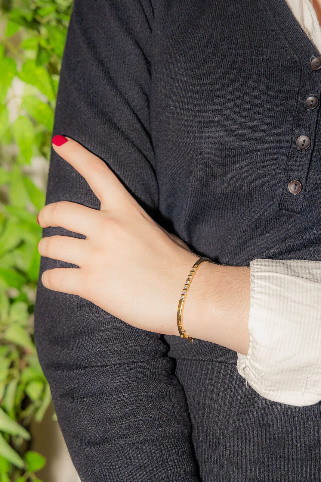Bracelet jonc en or jaune 18 carats serti de diamants sold by 58 Facettes product image thumbnail 2