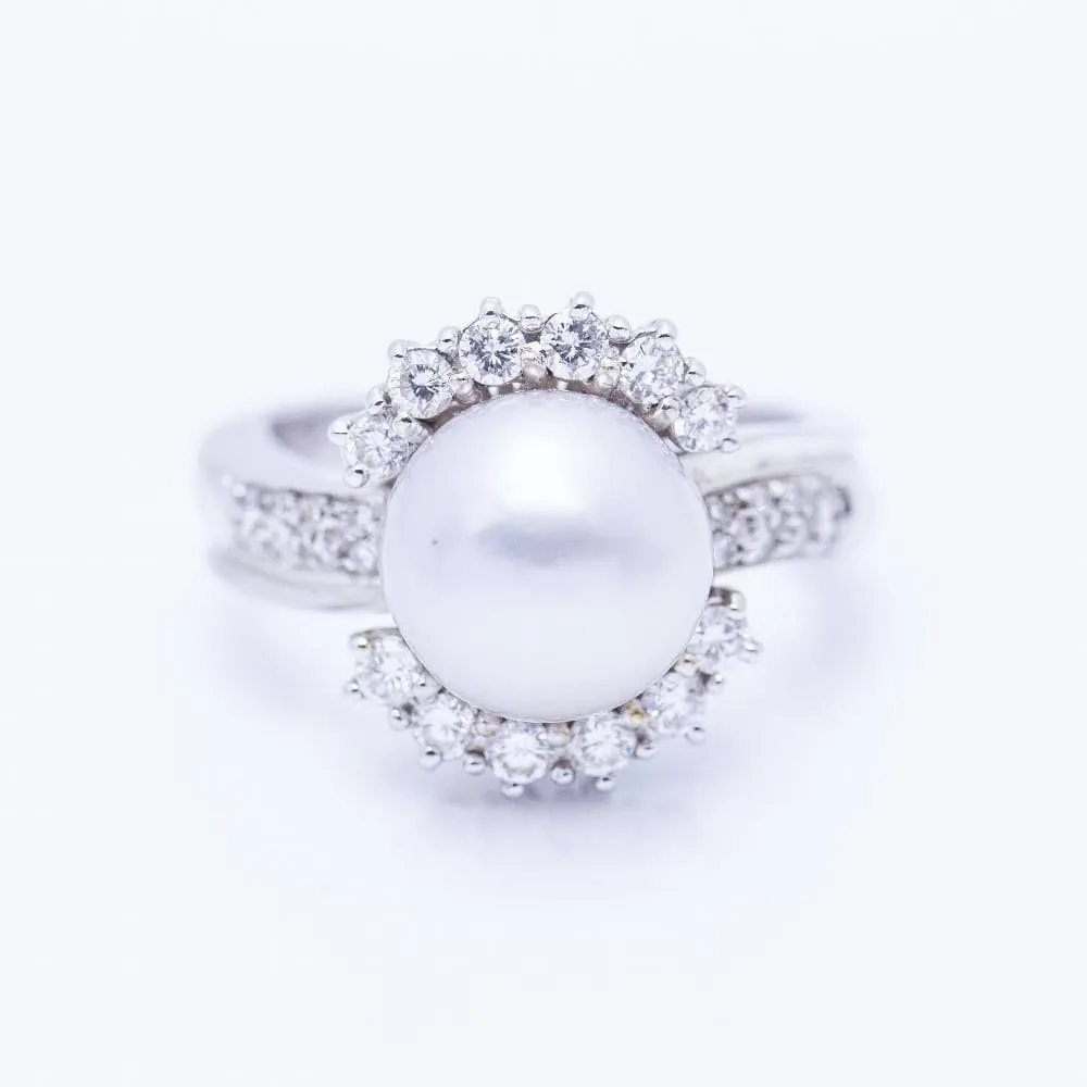 Bague en or avec perle naturelle et diamants sold by 58 Facettes