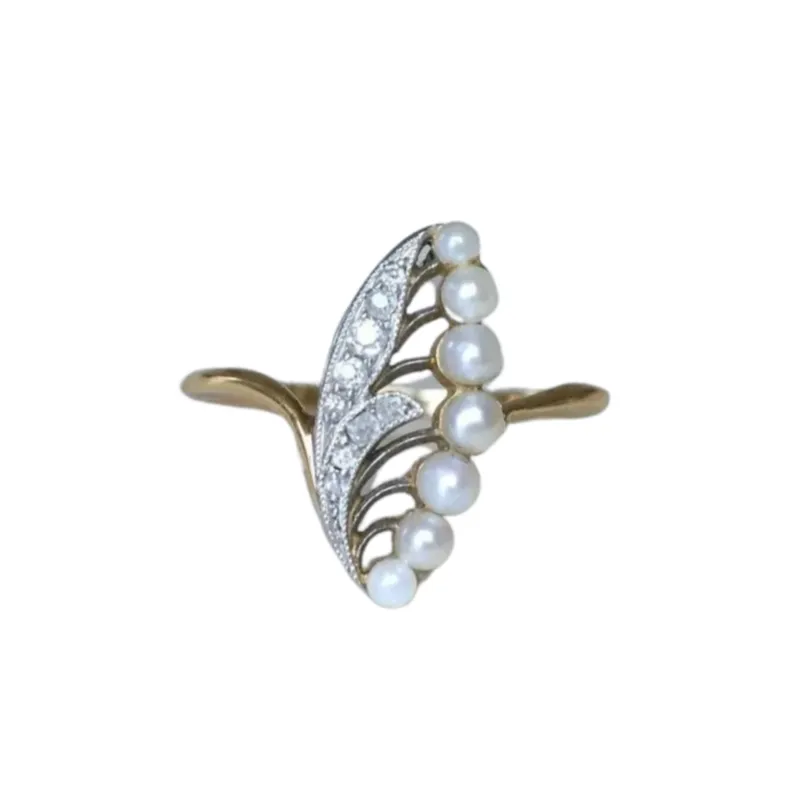 Bague Belle Époque Muguet Perles et Diamants sold by 58 Facettes