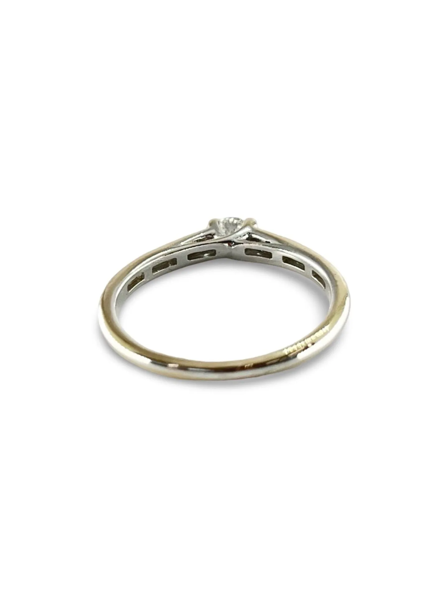 Bague solitaire en or blanc 18K et diamants sold by 58 Facettes product image thumbnail 4