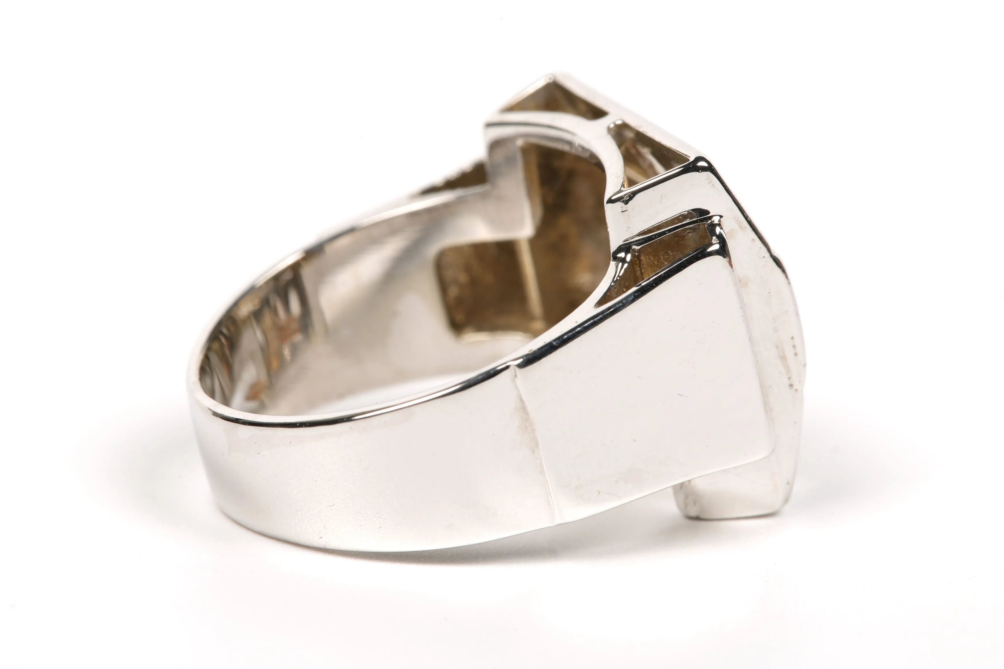 Bague "tank" Art Déco en or blanc sertie de diamants sold by 58 Facettes product image thumbnail 5