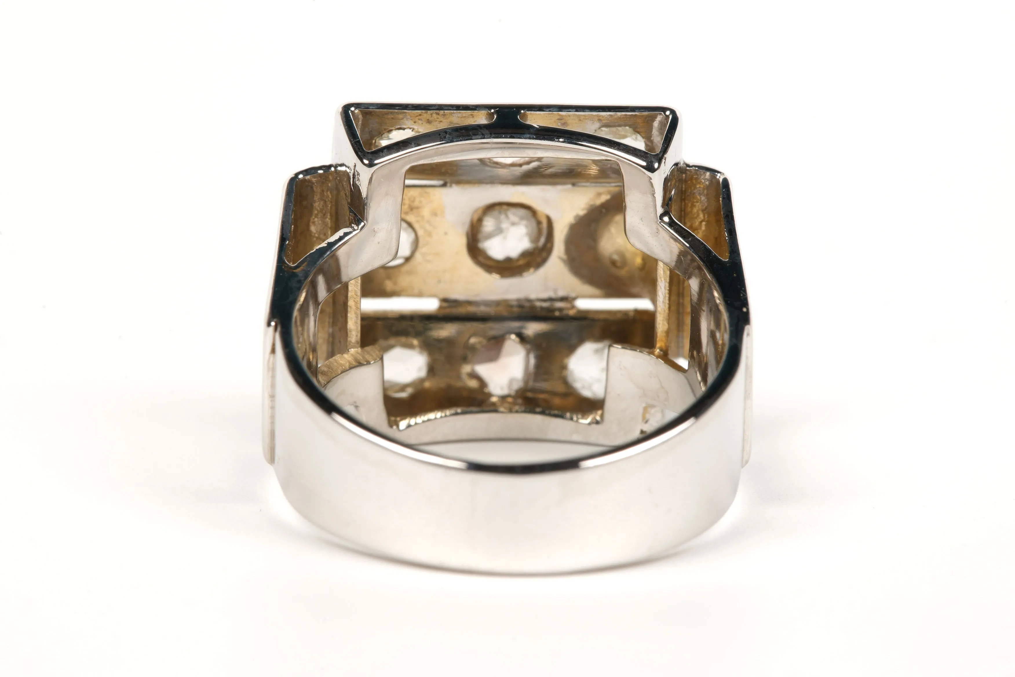Bague "tank" Art Déco en or blanc sertie de diamants sold by 58 Facettes product image thumbnail 4