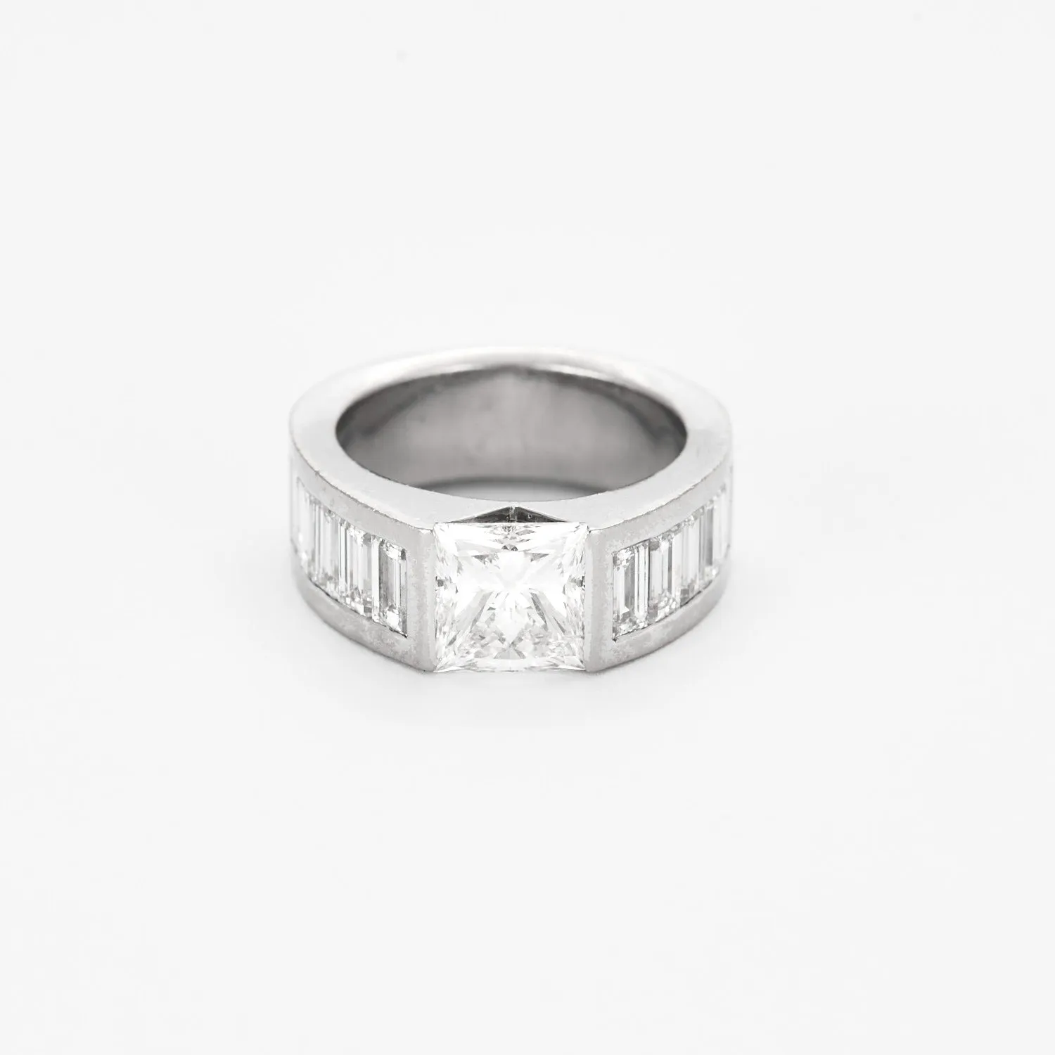 Bague en or blanc et diamants sold by 58 Facettes product image thumbnail 3