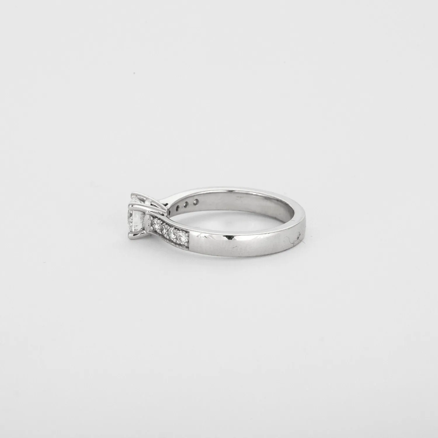 Solitaire or blanc orné de diamants sold by 58 Facettes product image thumbnail 5