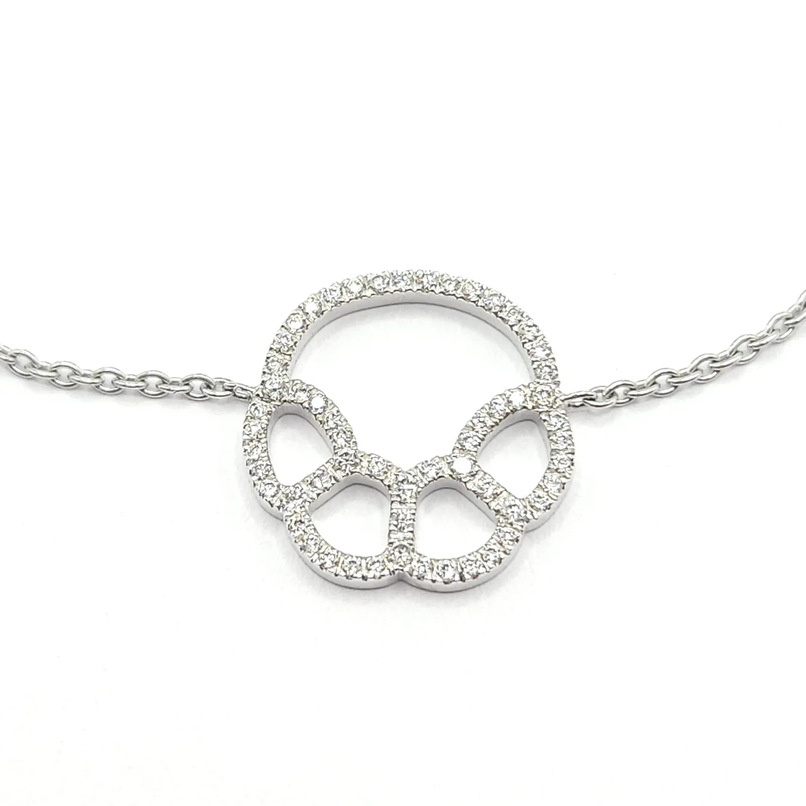 Bracelet patte or blanc serti de diamants sold by 58 Facettes product image thumbnail 3