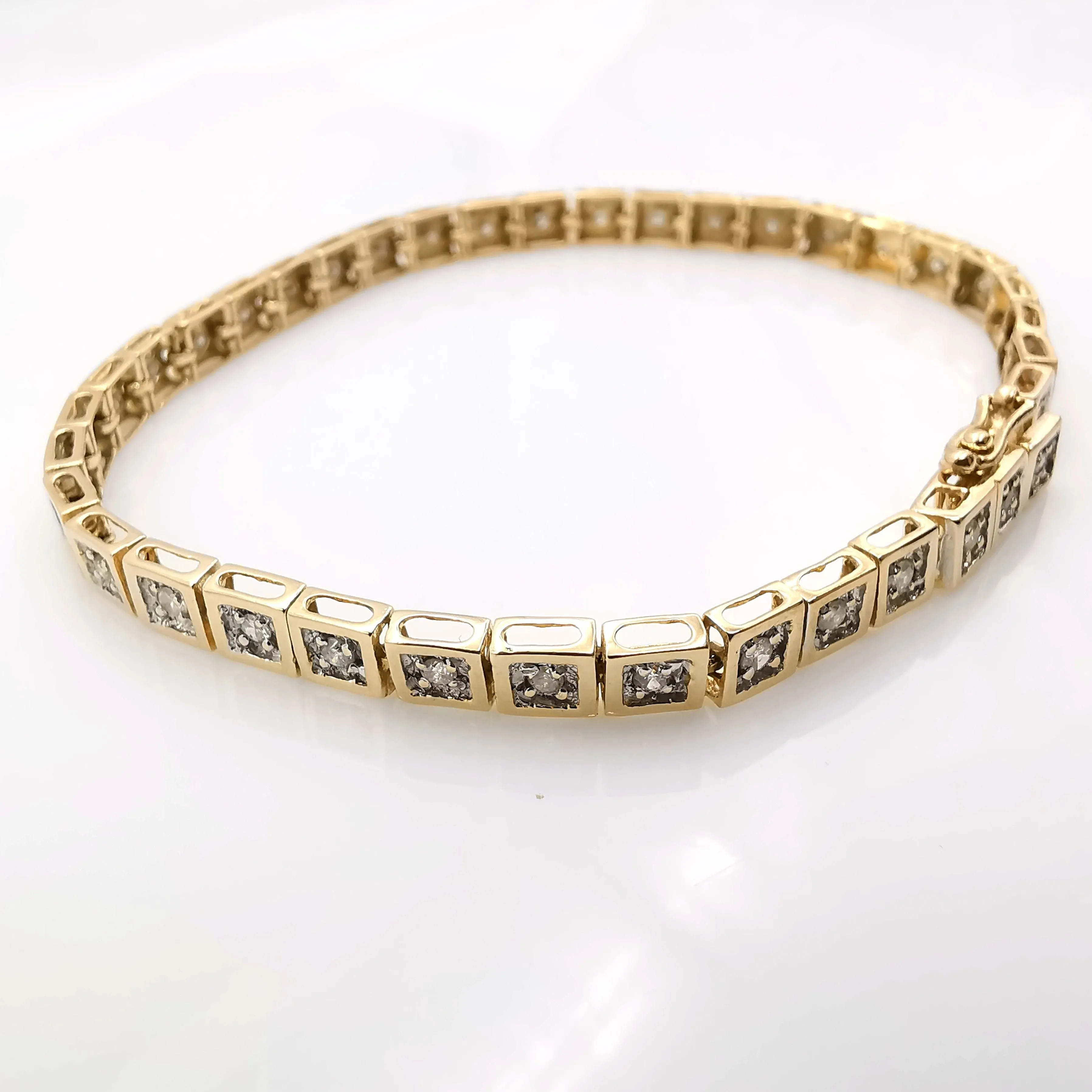 Bracelet tennis ou diamants sold by 58 Facettes product image thumbnail 5