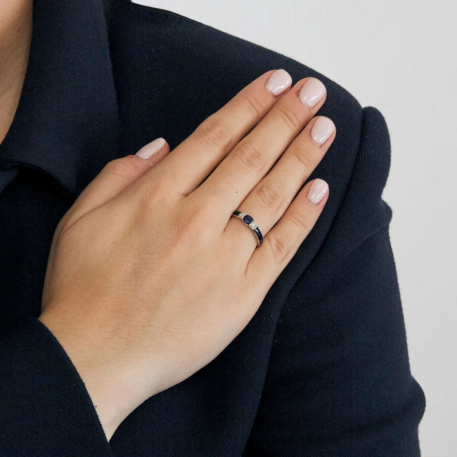 Bague en or gis avec saphir et diamants sold by 58 Facettes product image thumbnail 2