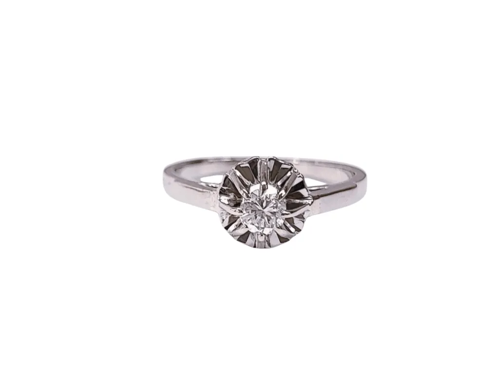 Bague solitaire diamant or blanc sold by 58 Facettes