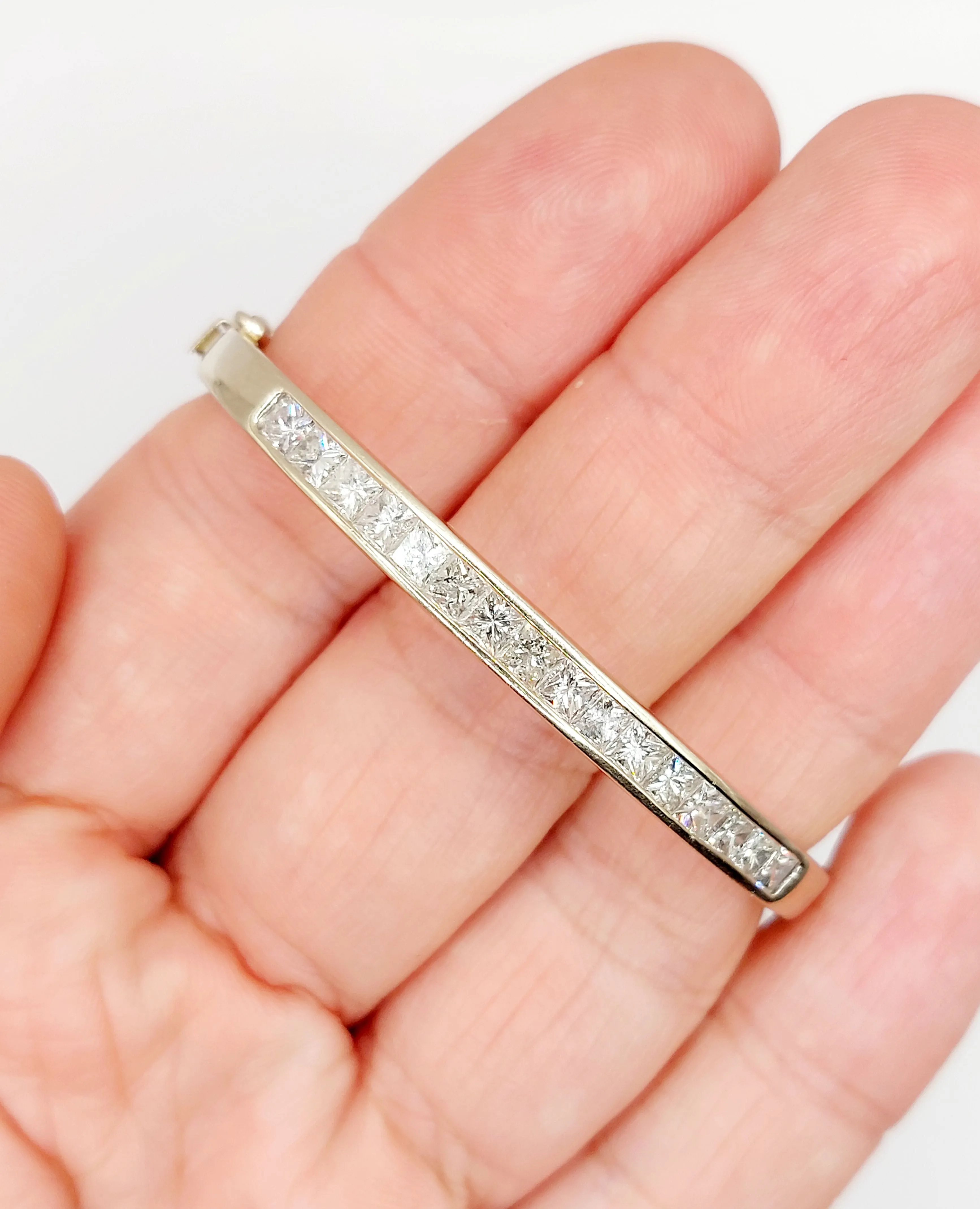 Bracelet Art Déco jonc or blanc diamants taille princesse sold by 58 Facettes product image thumbnail 4