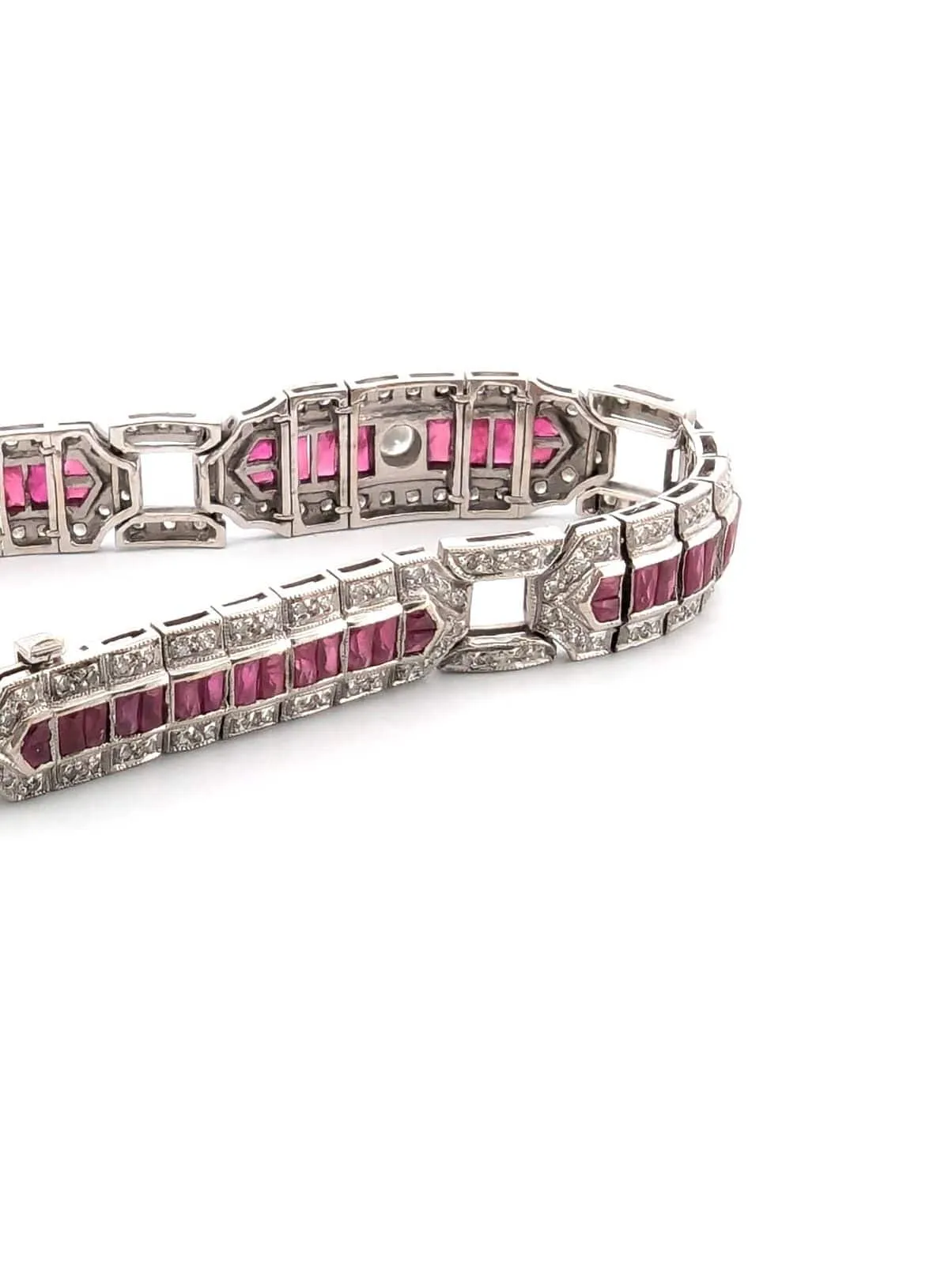 Bracelet or blanc avec rubis et diamants sold by 58 Facettes product image thumbnail 5