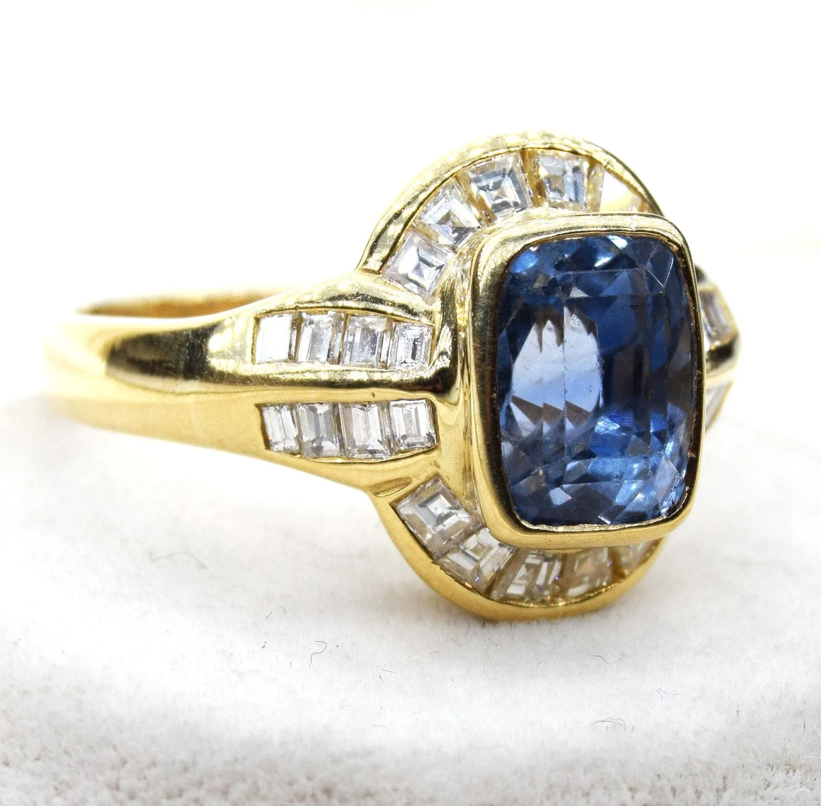 Bague vintage en saphir et diamant sold by 58 Facettes product image thumbnail 4