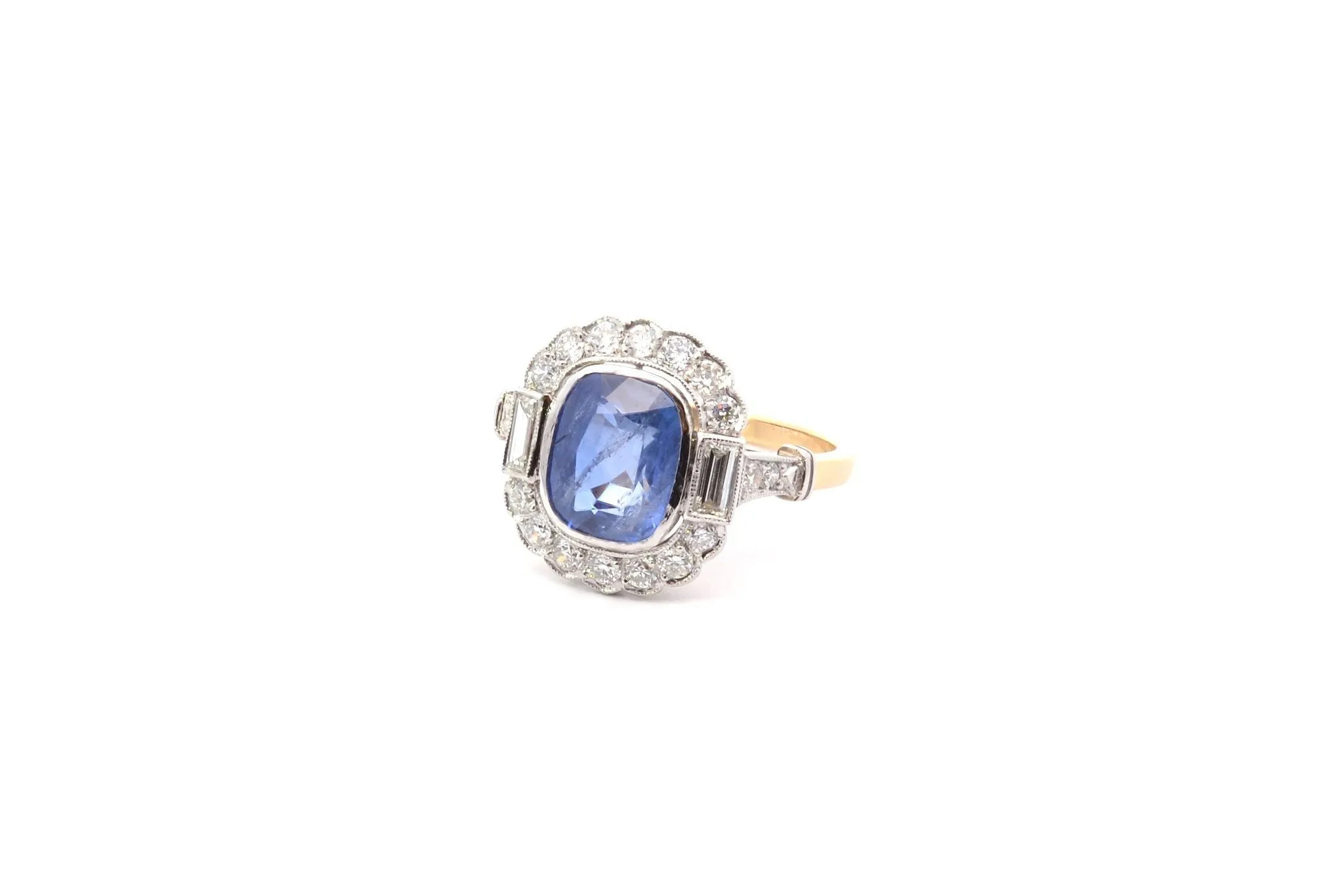 Bague de fiançailles saphir 3,15cts et diamants sold by 58 Facettes