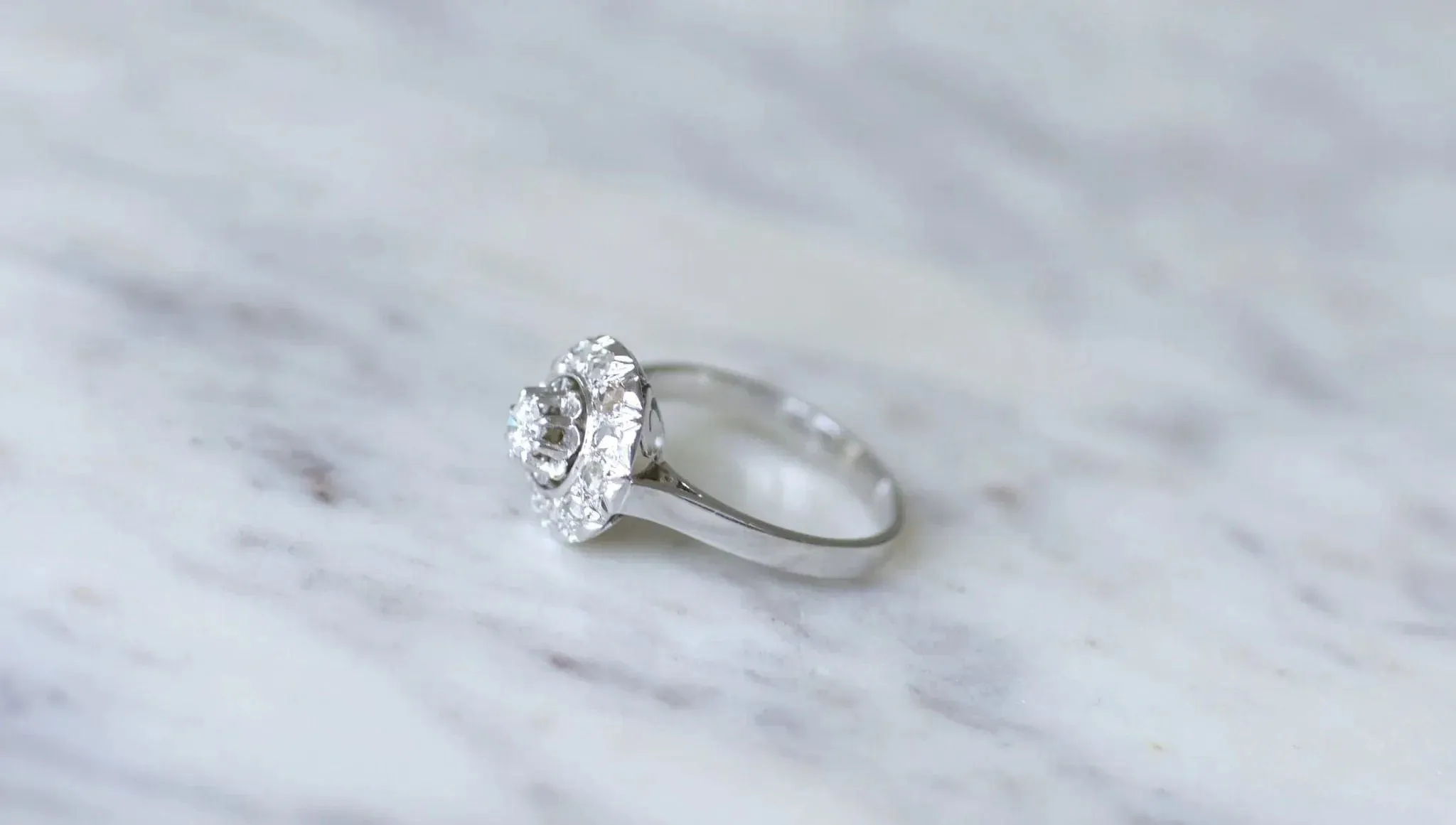 Bague cible ronde Art Déco diamants sold by 58 Facettes product image thumbnail 4