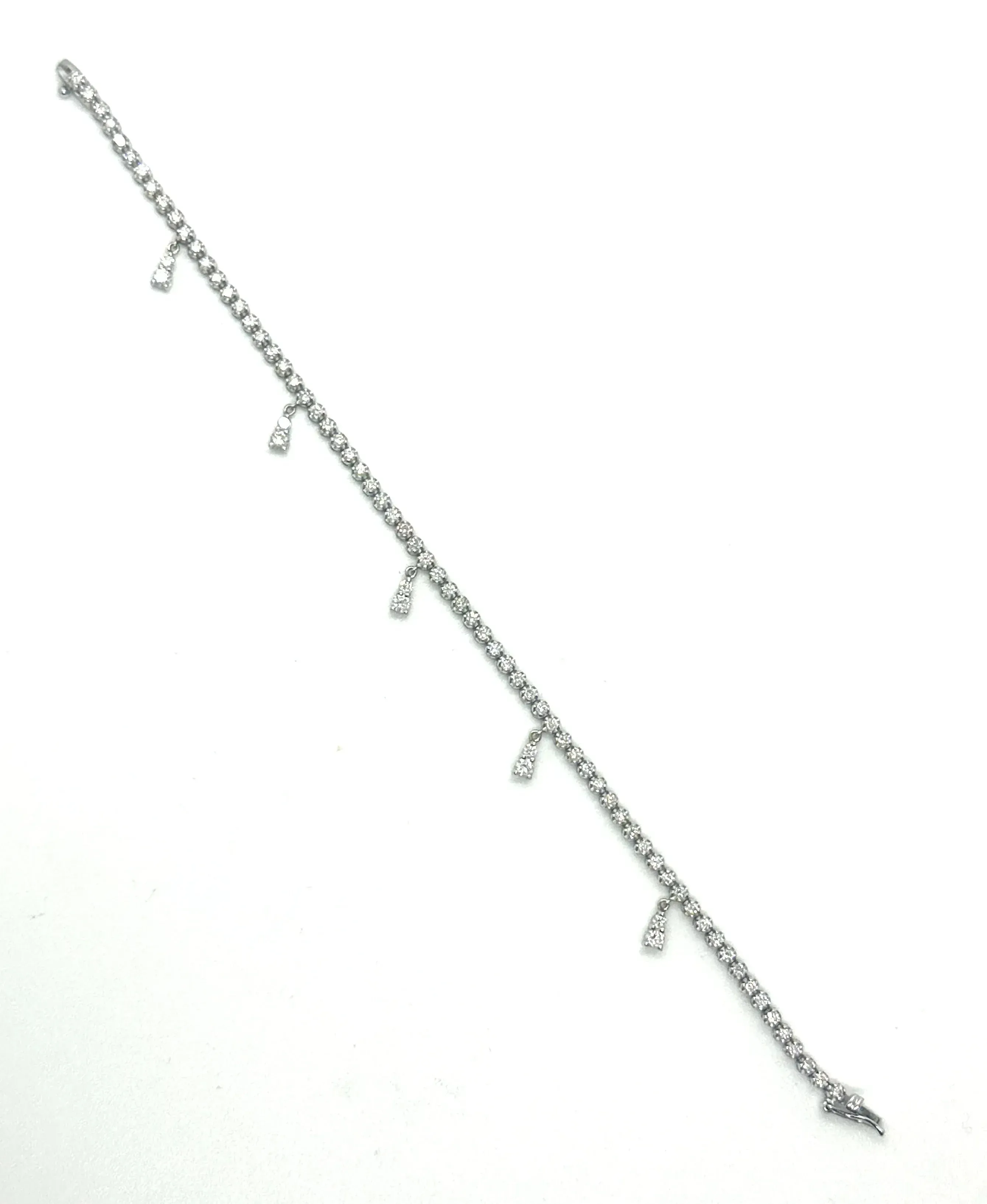 Bracelet tennis en or blanc ct. 1,66 au total sold by 58 Facettes product image thumbnail 5