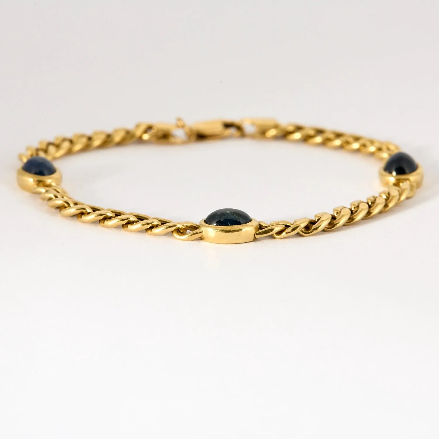 Bracelet en or jaune et saphirs cabochons sold by 58 Facettes product image thumbnail 3