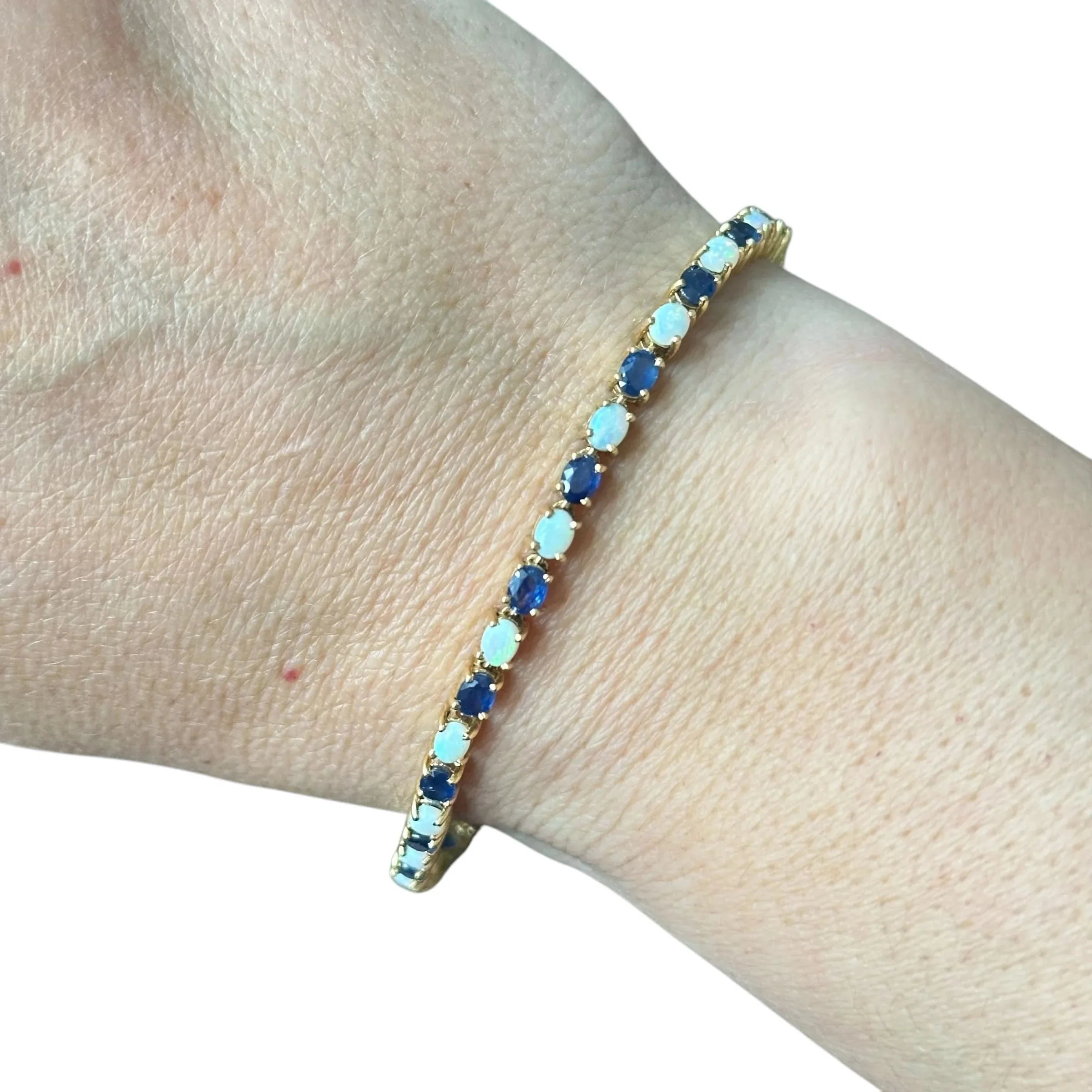 Bracelet or jaune, saphirs et opales sold by 58 Facettes product image thumbnail 2