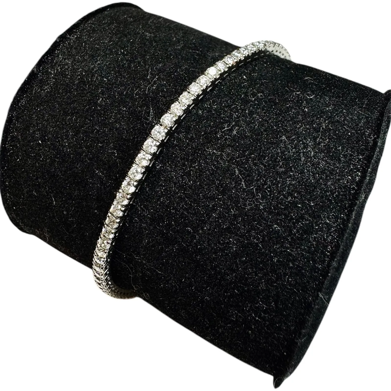 Bracelet Tennis Diamants 3.4ct – Or blanc 18K – 8.8g sold by 58 Facettes