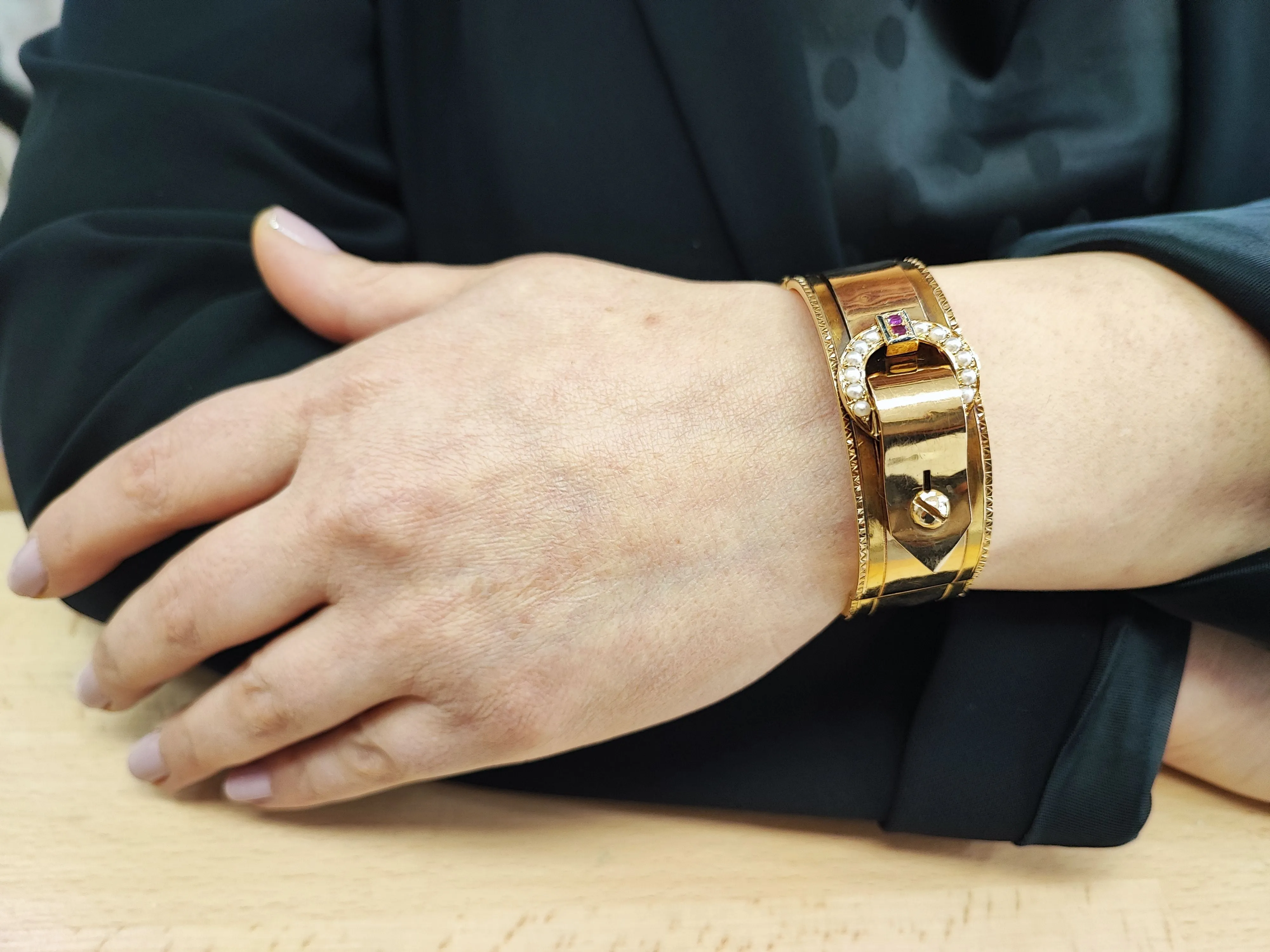 Bracelet jonc Napoléon III sold by 58 Facettes product image thumbnail 2