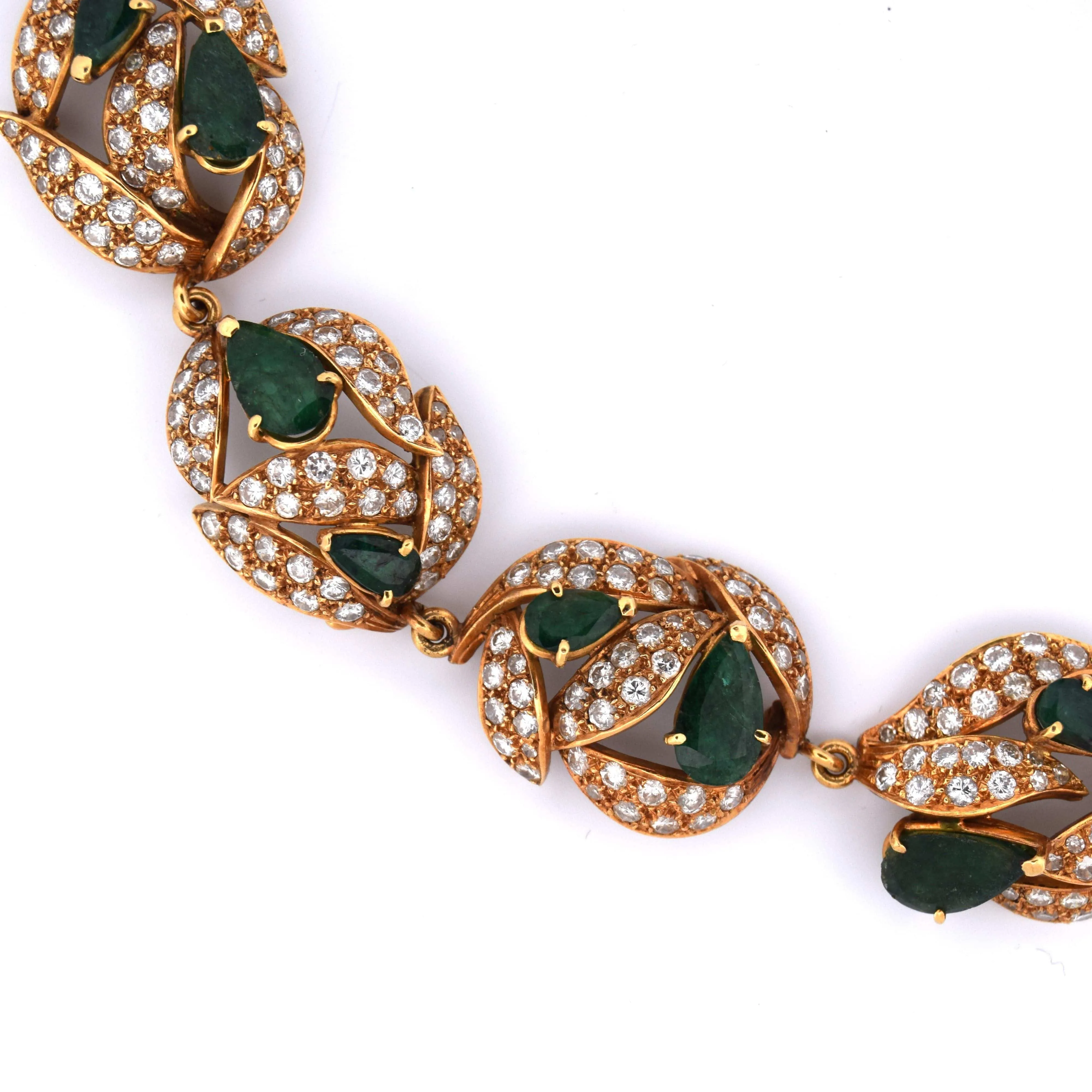 Ensemble collier et boucles d’oreilles émeraudes et diamants sold by 58 Facettes product image thumbnail 3