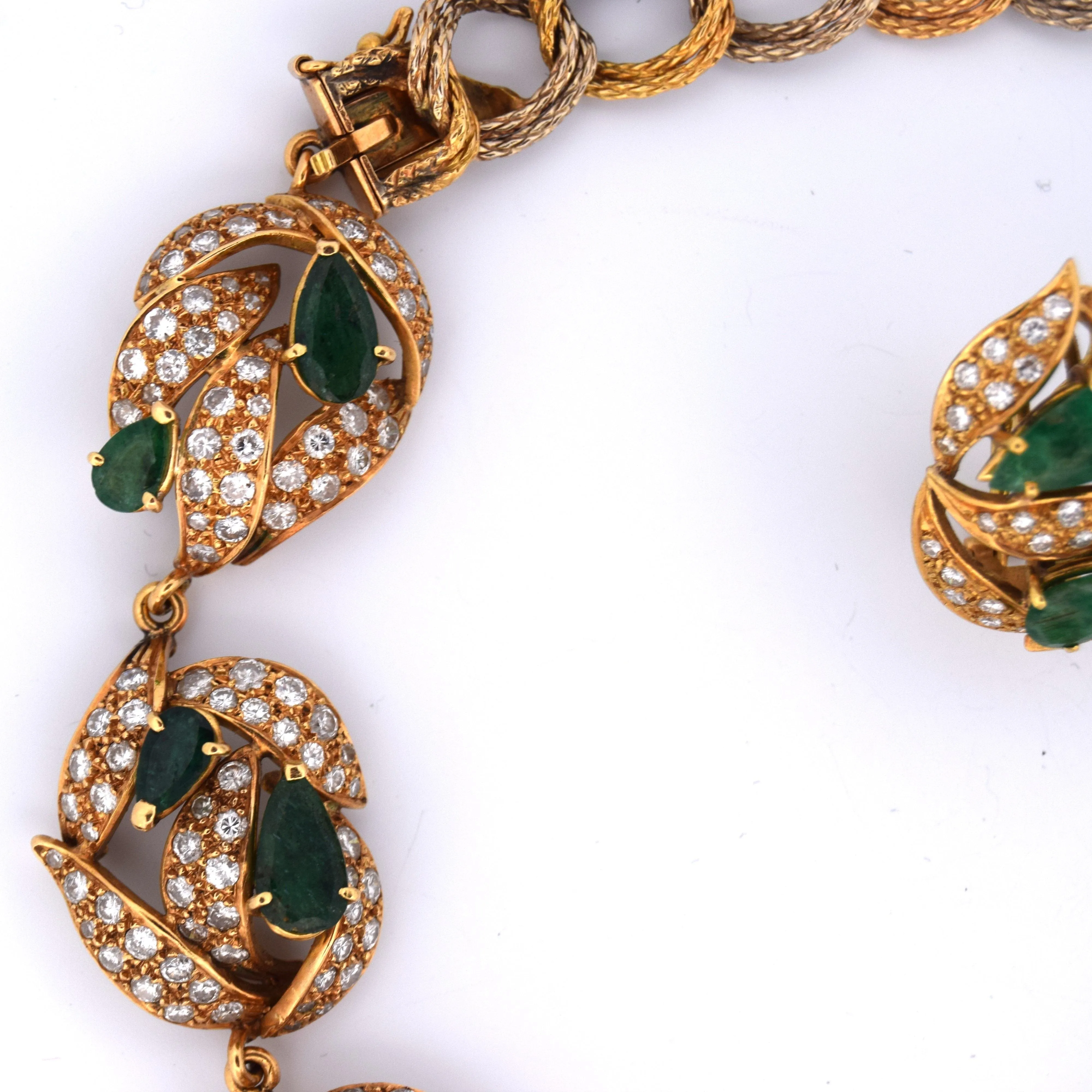 Ensemble collier et boucles d’oreilles émeraudes et diamants sold by 58 Facettes product image thumbnail 4