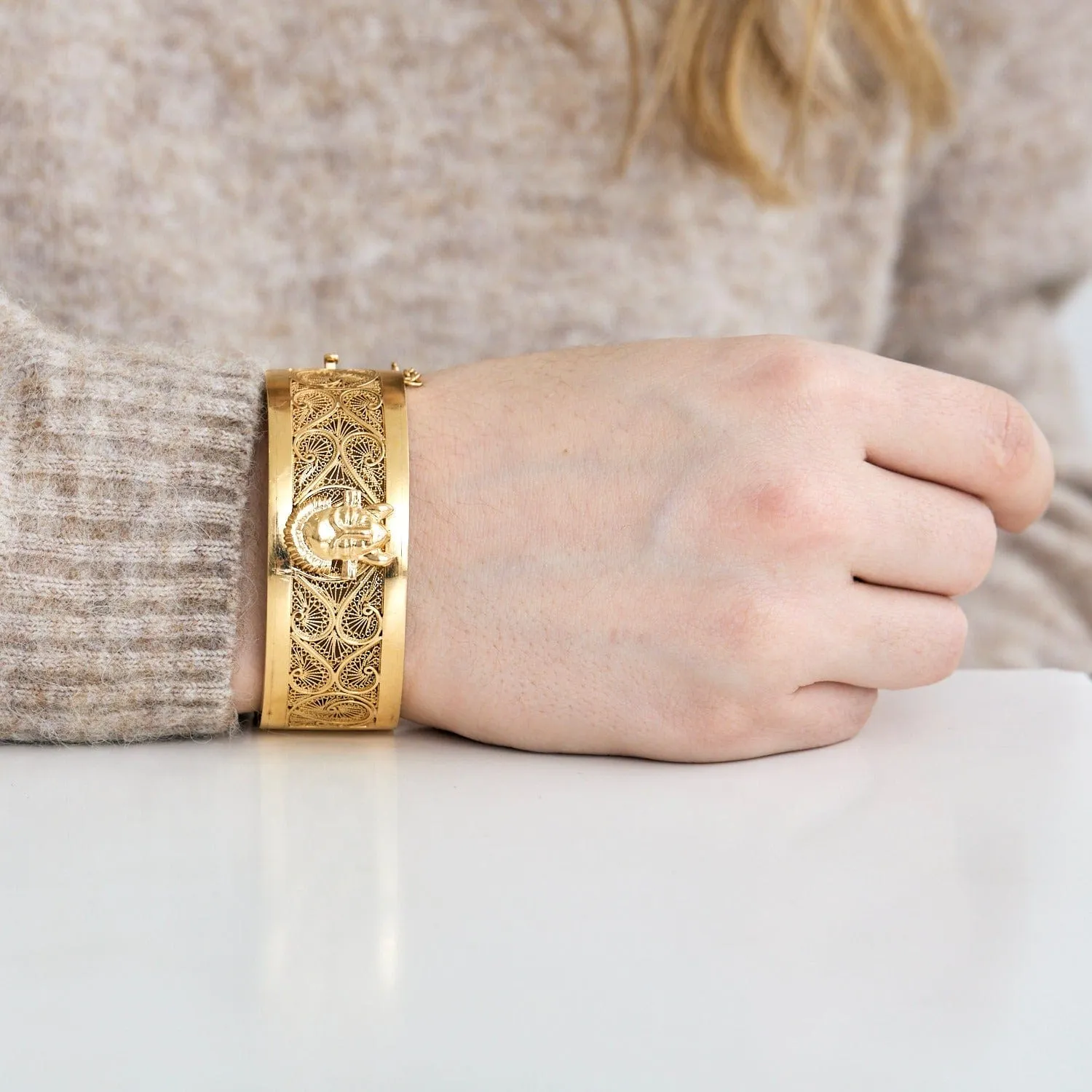 Bracelet jonc or jaune filigrané sold by 58 Facettes product image thumbnail 2