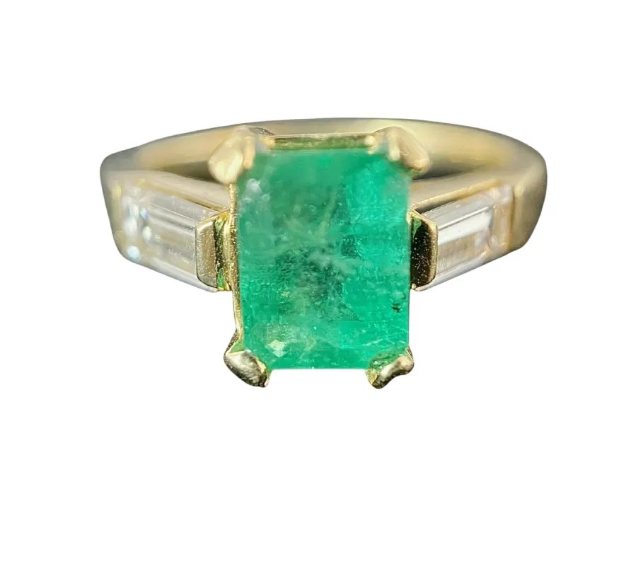 Bague or jaune émeraude sold by 58 Facettes