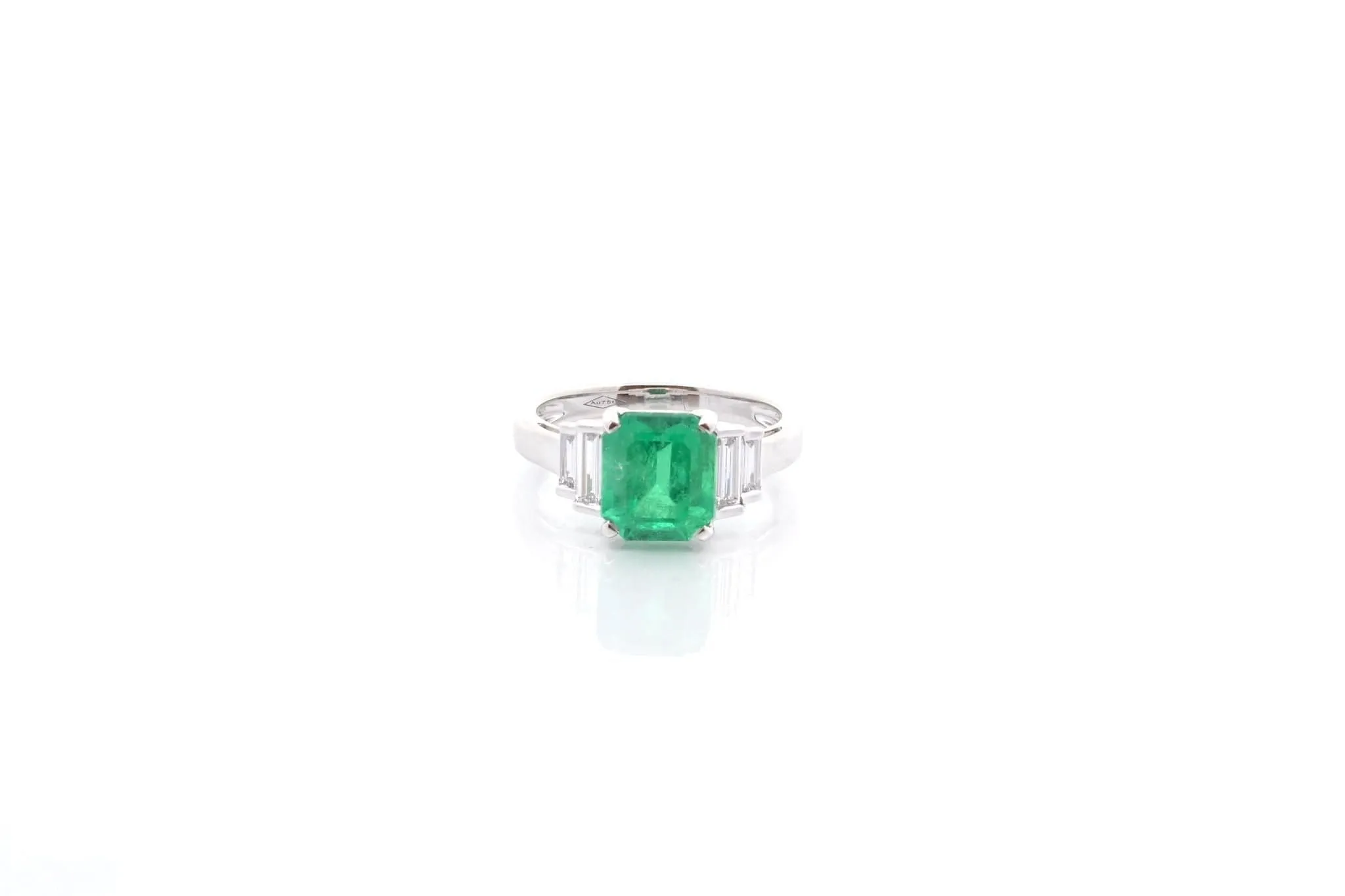 Bague émeraude de Colombie de 2,54cts et diamants sold by 58 Facettes product image thumbnail 2