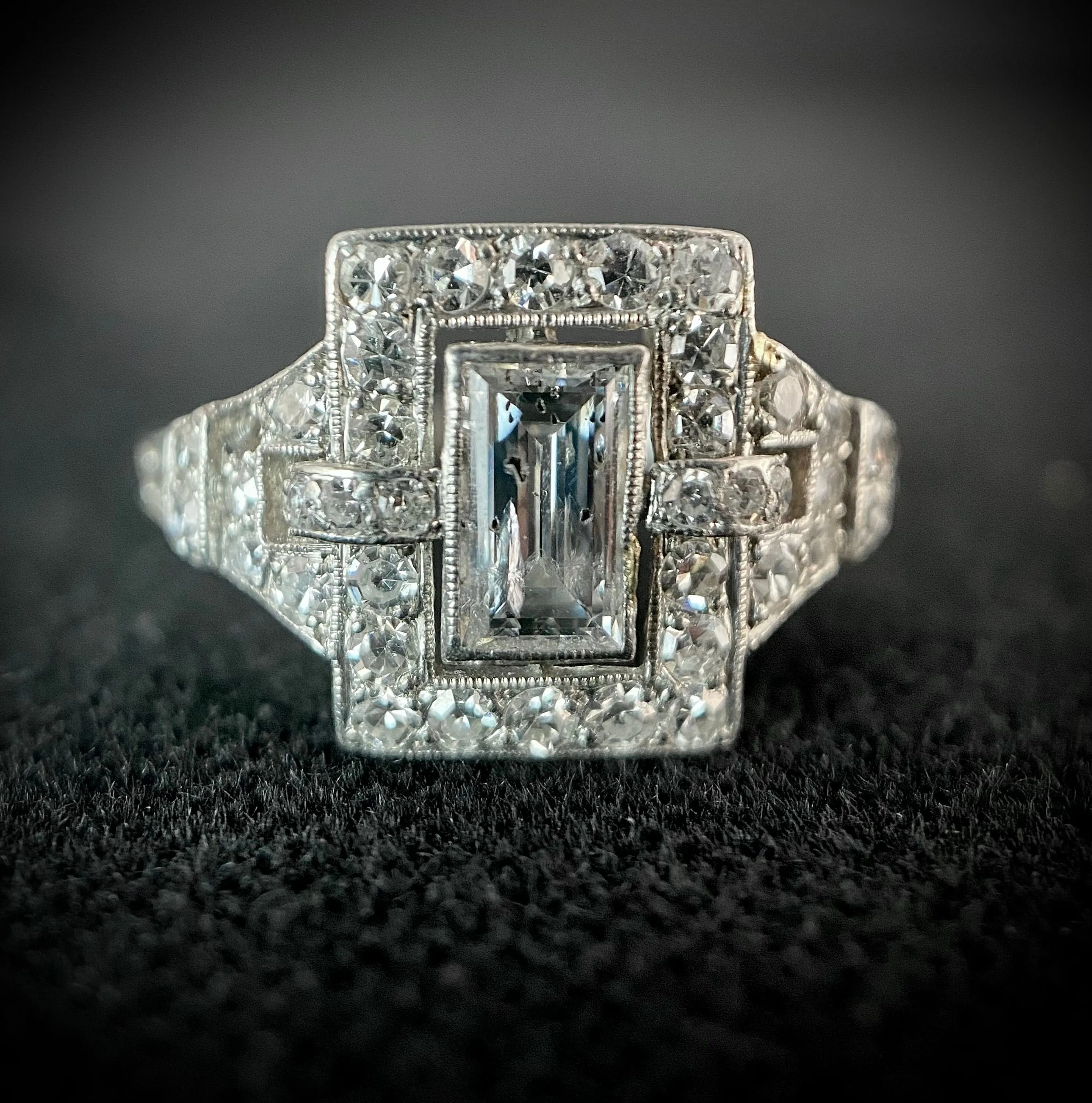 Bague or blanc diamants Art Déco sold by 58 Facettes product image thumbnail 3