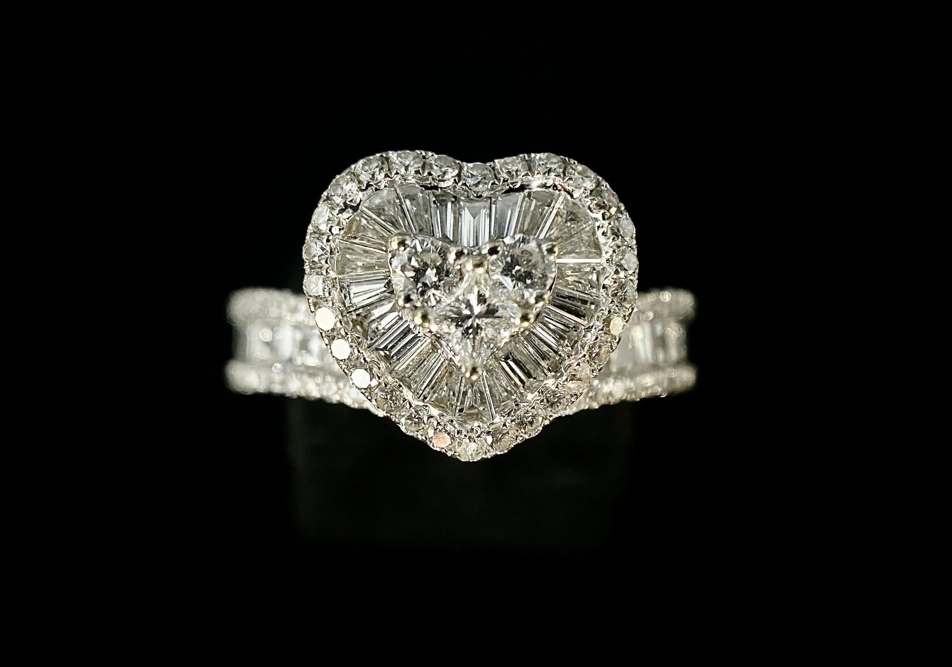 Bague en forme de coeur or blanc diamants sold by 58 Facettes product image thumbnail 5