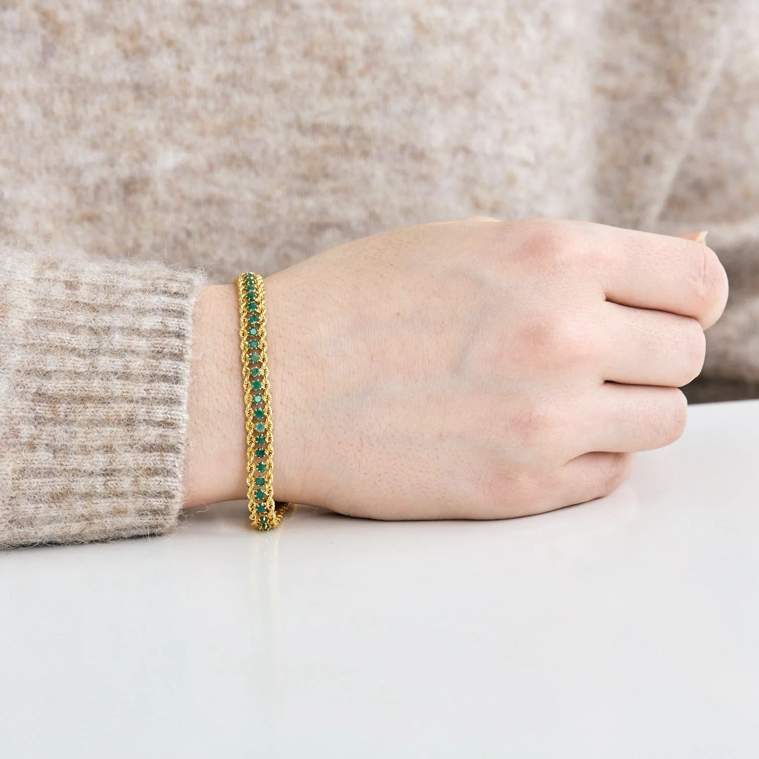 Bracelet en or jaune et émeraudes sold by 58 Facettes product image thumbnail 2