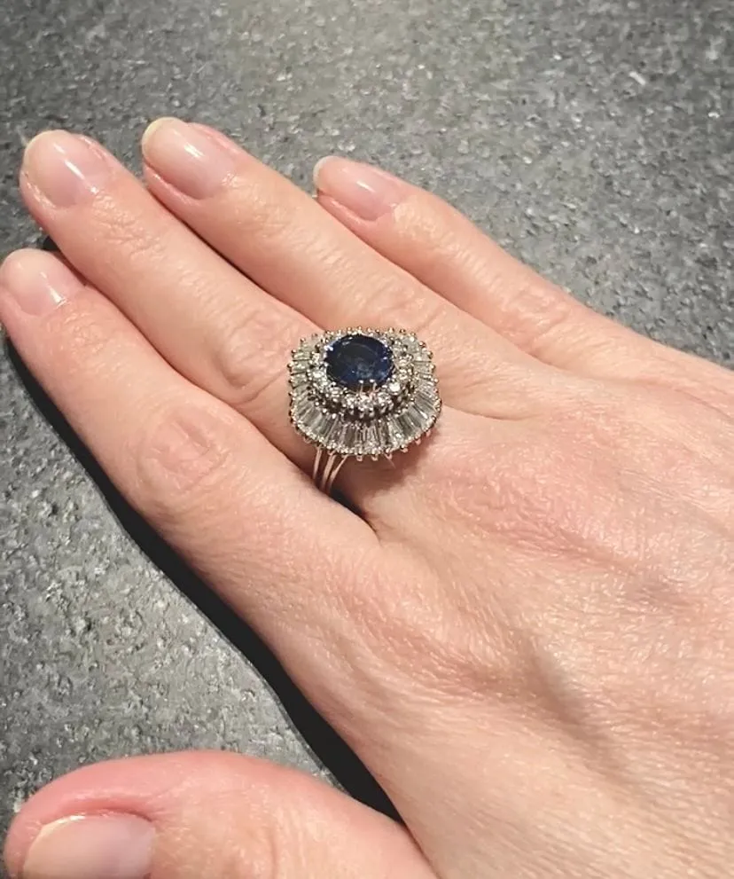 Bague Jupe avec saphir et diamants en baguette et brillant sold by 58 Facettes product image thumbnail 5