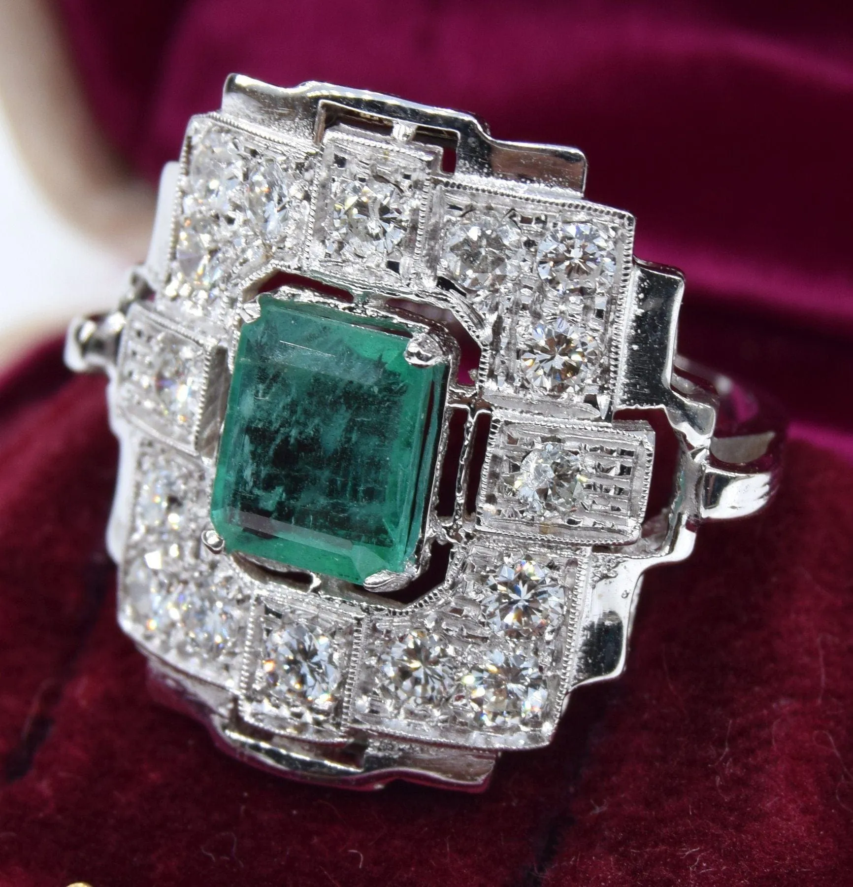 Bague Art Déco or émeraude diamants sold by 58 Facettes product image thumbnail 5