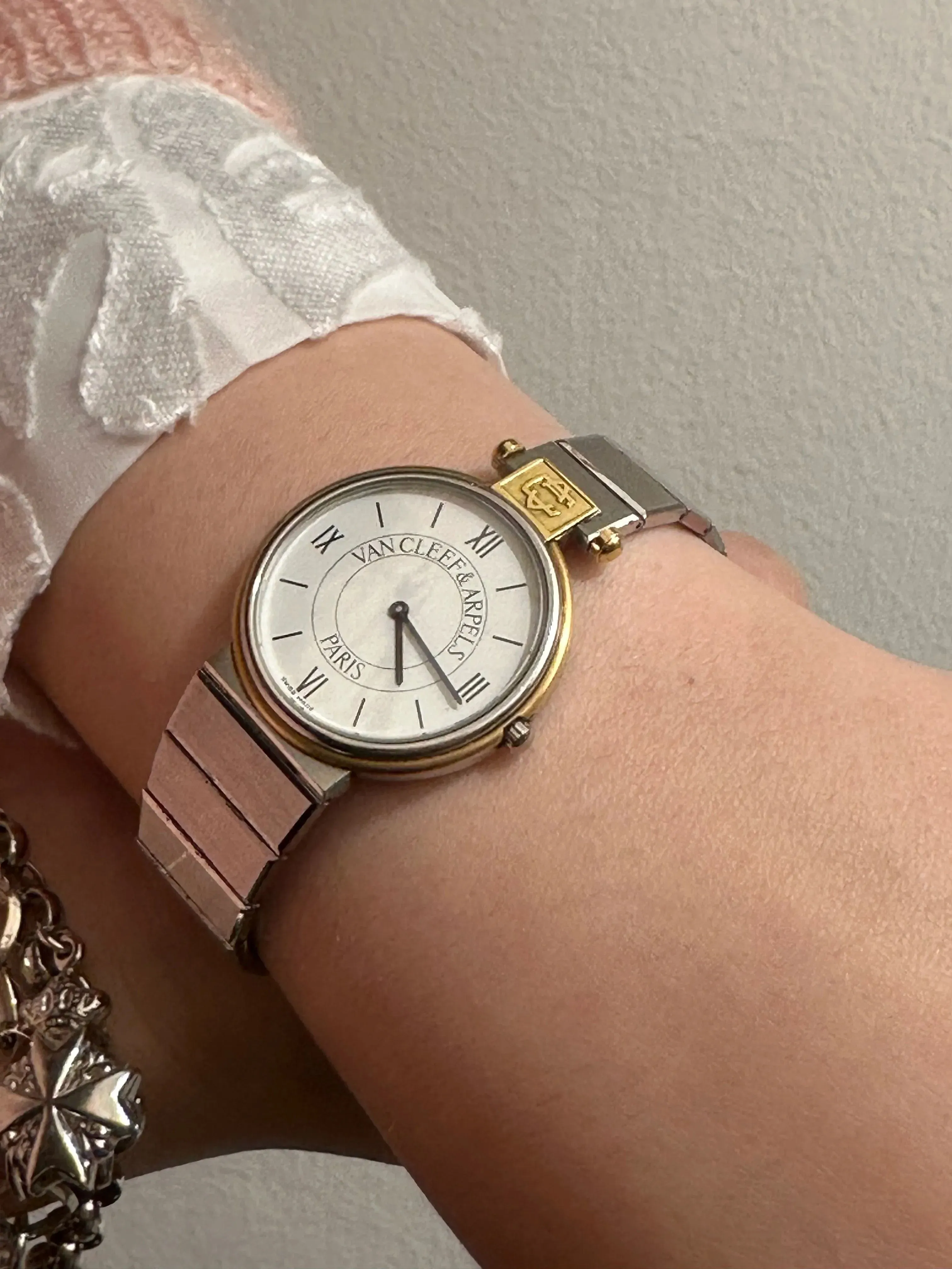 Van Cleef & Arpels - La Collection N°22 - Réf 43106 sold by 58 Facettes product image thumbnail 2