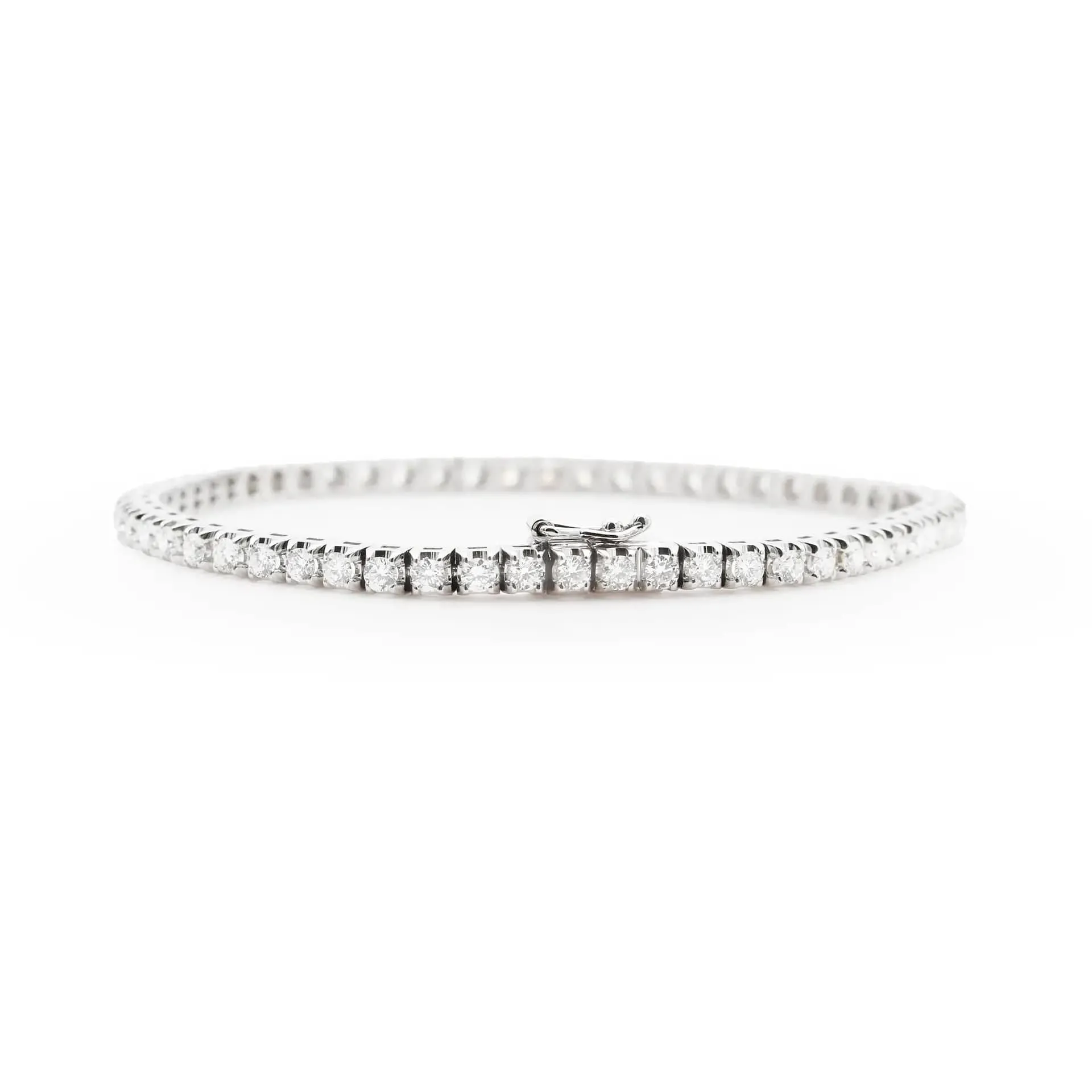 Bracelet tennis en or blanc 2,96 ct sold by 58 Facettes