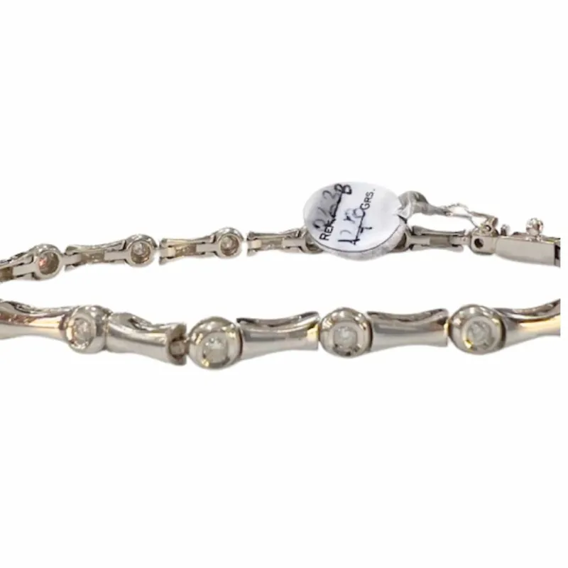 Bracelet en or au design contemporain avec diamants sold by 58 Facettes