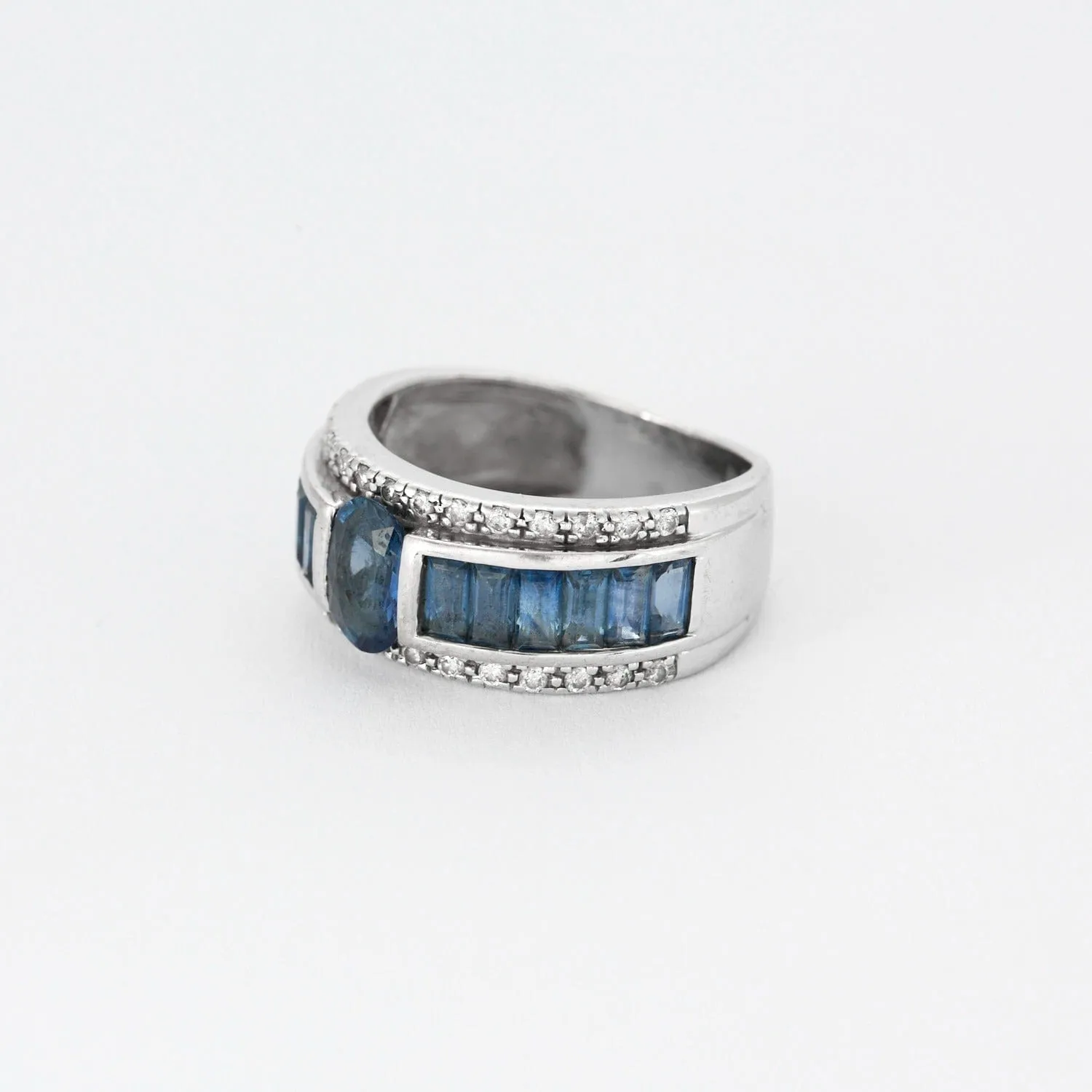 Bague bandeau or blanc et saphir sold by 58 Facettes product image thumbnail 3