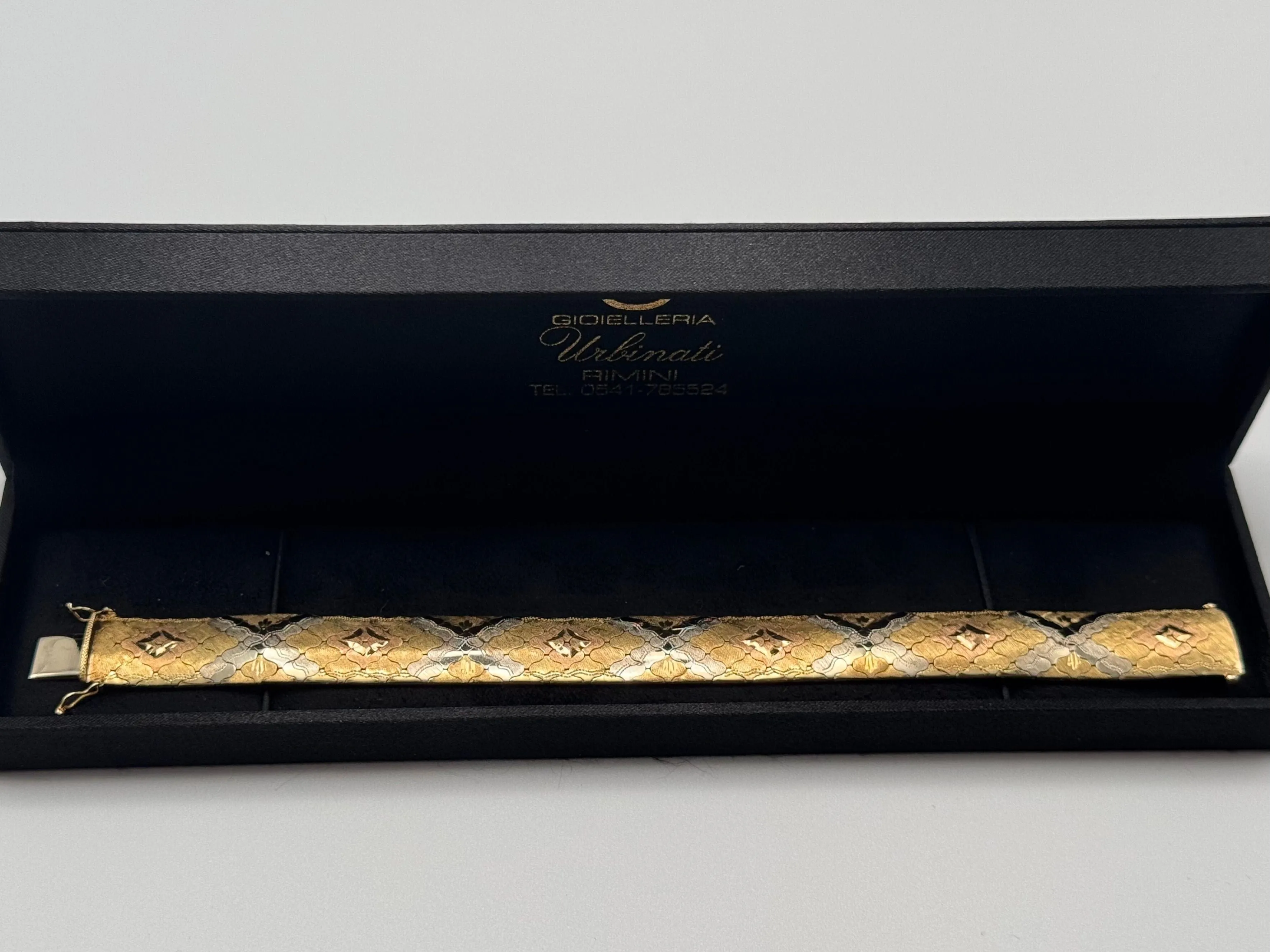 Bracelet tapis vintage en or jaune 18 carats sold by 58 Facettes product image thumbnail 3