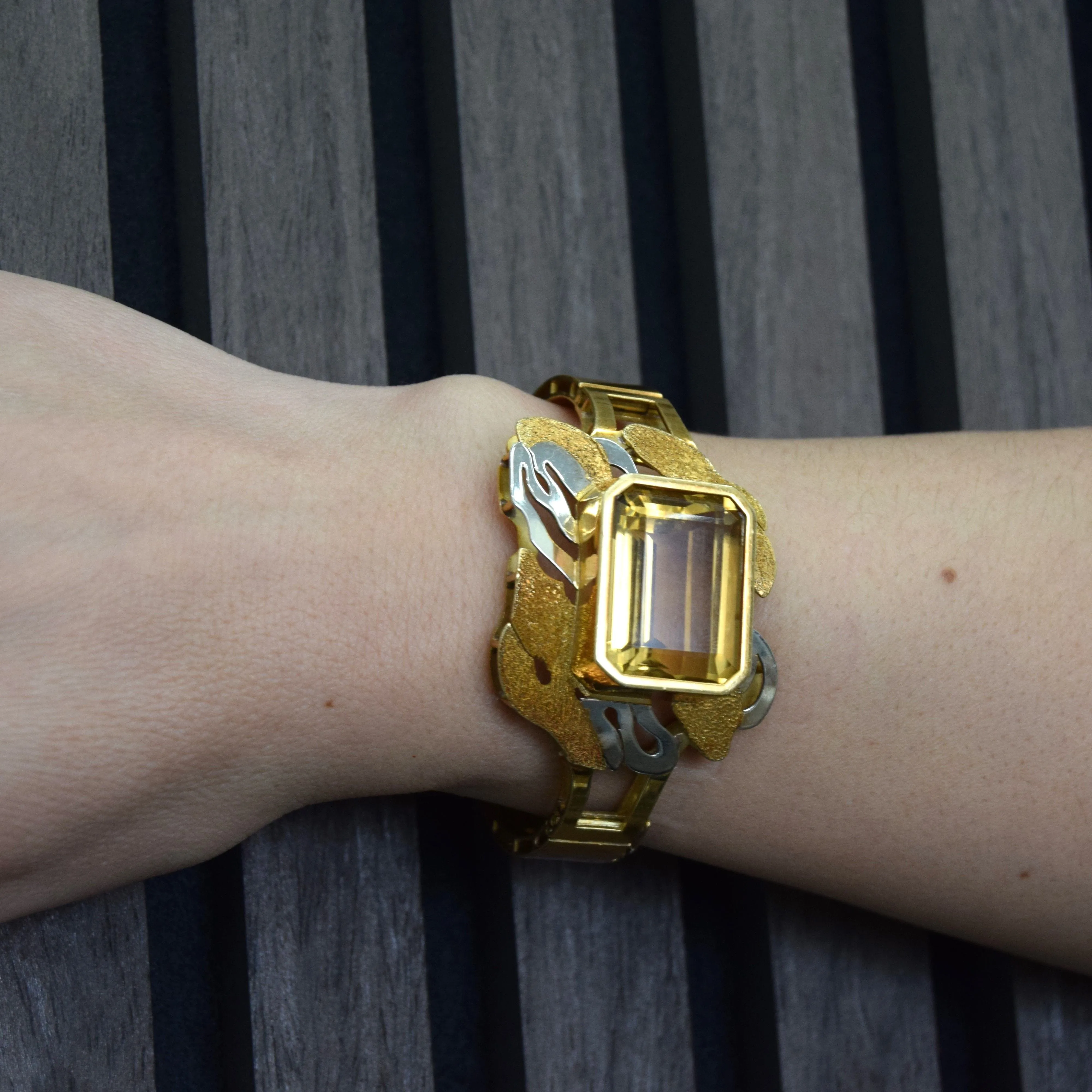 Bracelet en or jaune et citrine des années 80 sold by 58 Facettes product image thumbnail 2