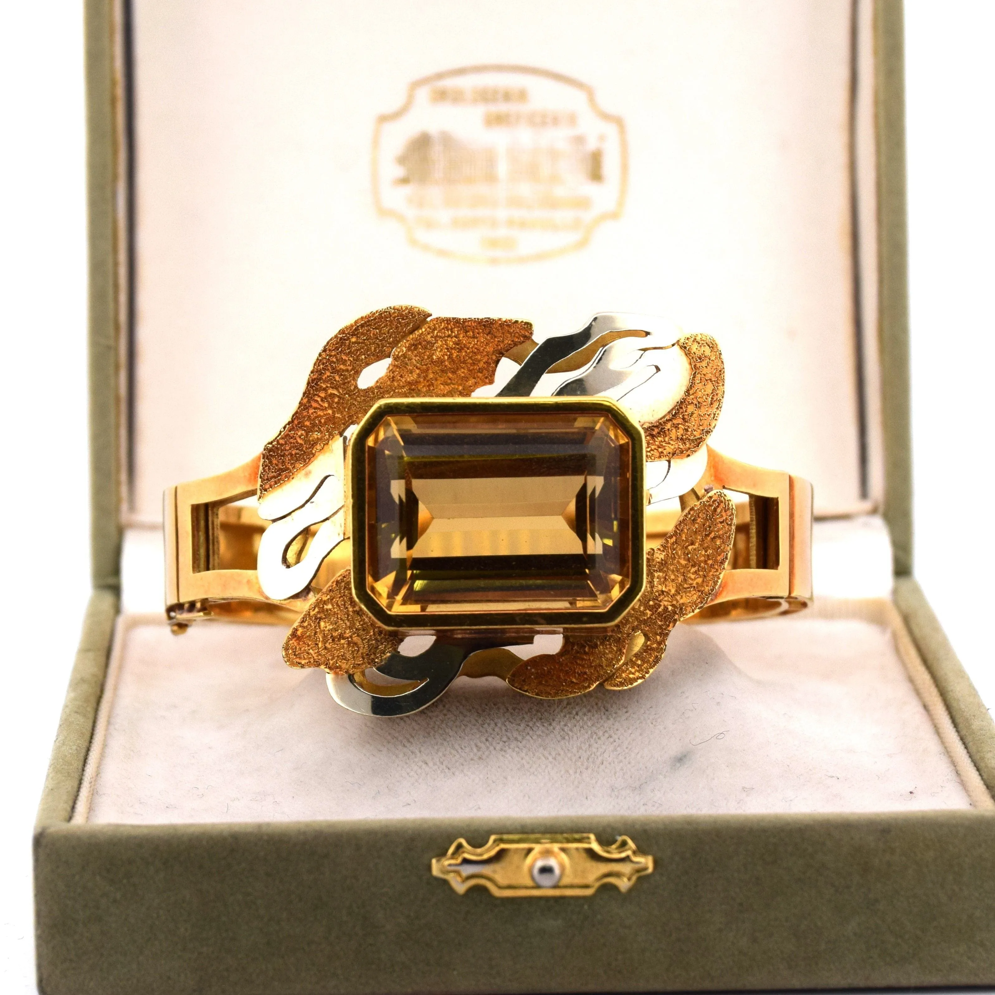 Bracelet en or jaune et citrine des années 80 sold by 58 Facettes product image thumbnail 3