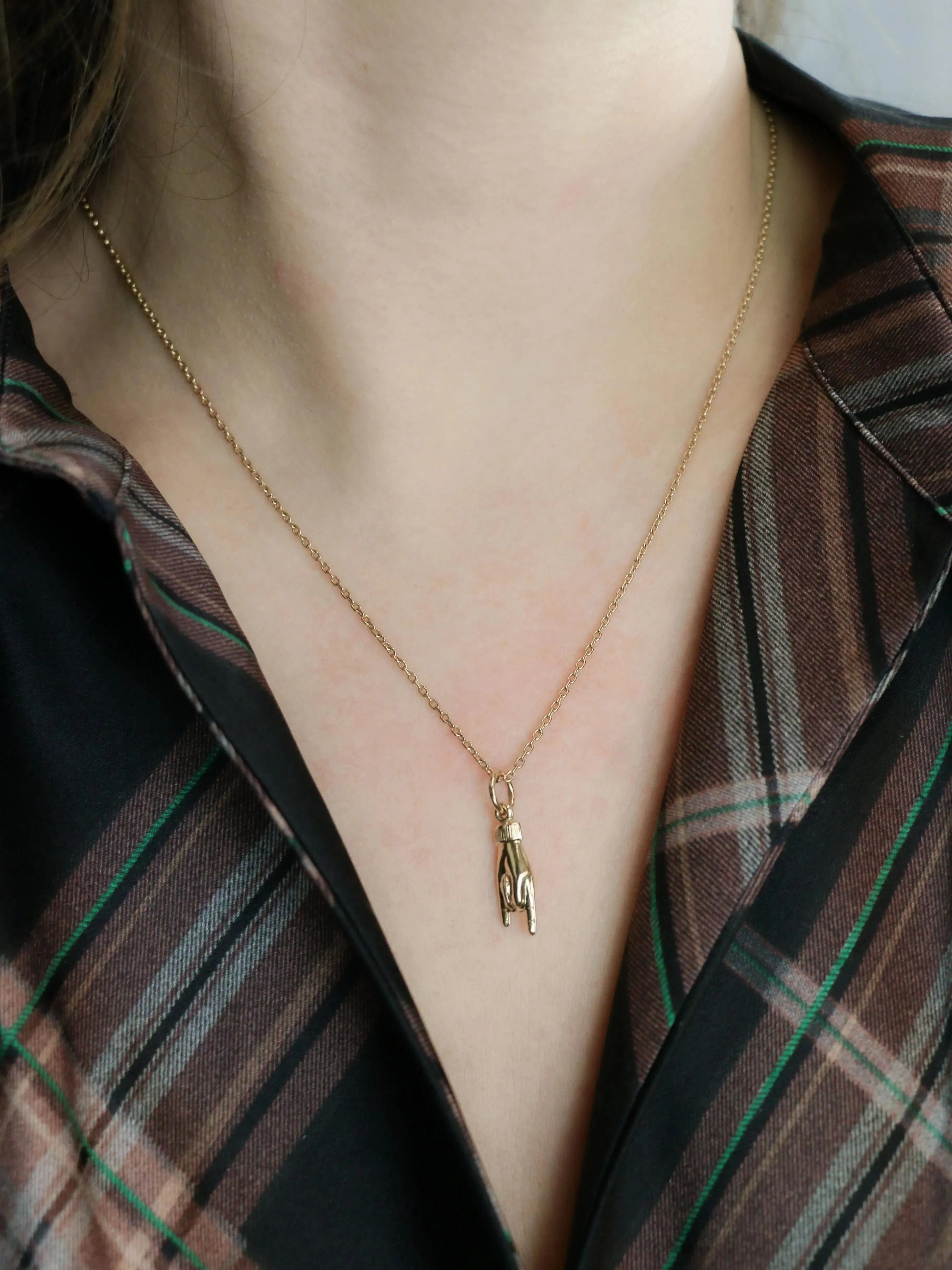 Pendentif Charms main signe des cornes or jaune sold by 58 Facettes product image thumbnail 5