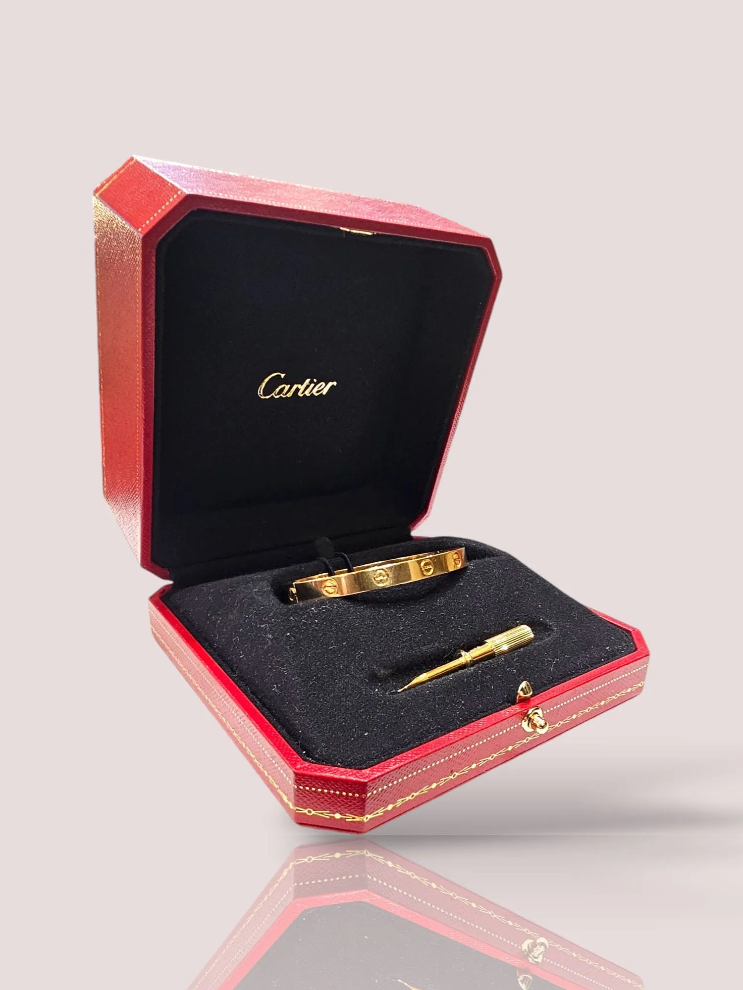 CARTIER - Bracelet Love en or jaune taille 17 sold by 58 Facettes product image thumbnail 4