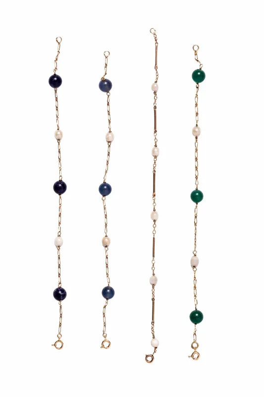 Lot de quatre bracelets en or jaune et perles sold by 58 Facettes