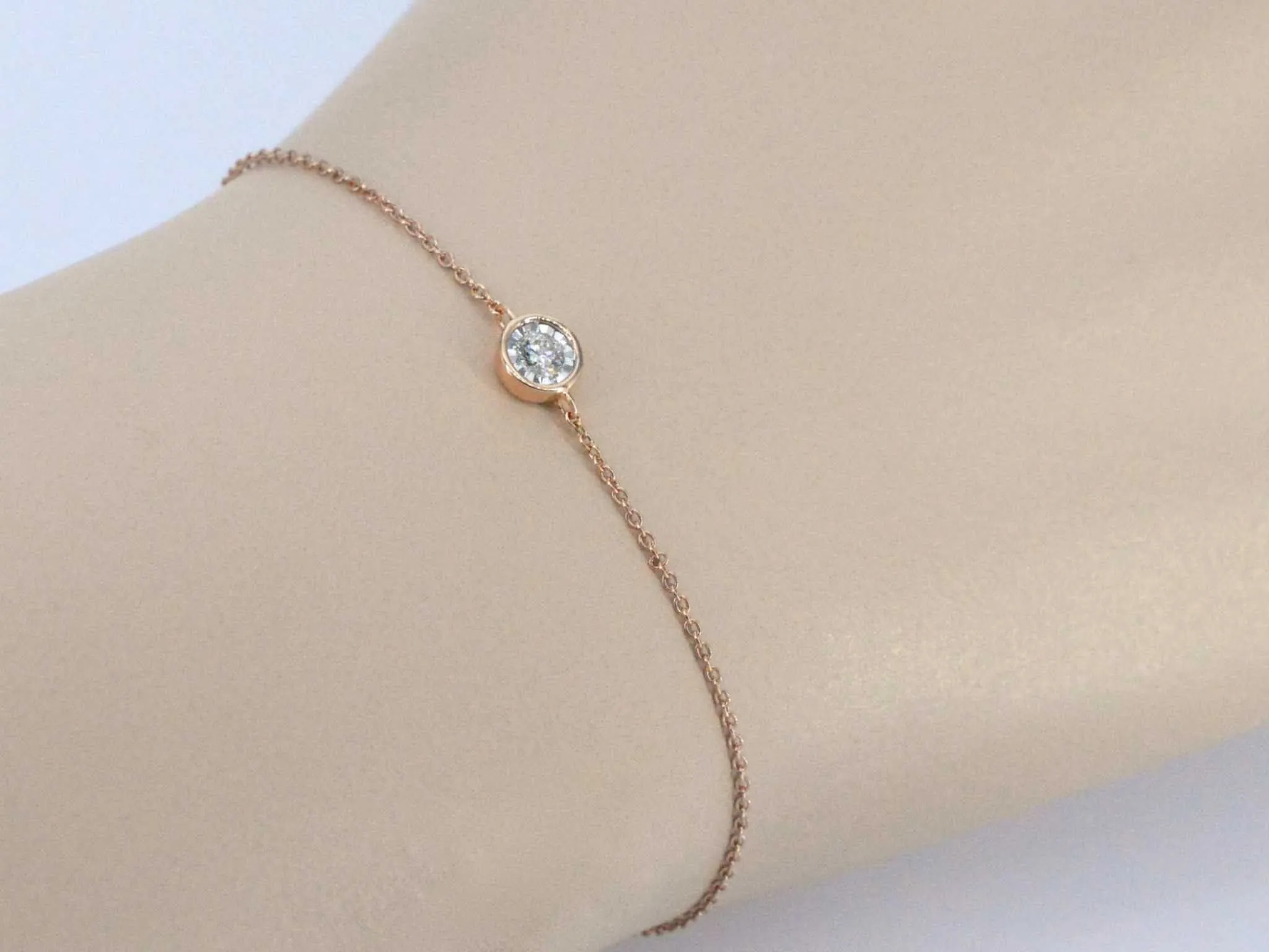 Bracelet en or rose avec diamant 0,10 carat sold by 58 Facettes product image thumbnail 2