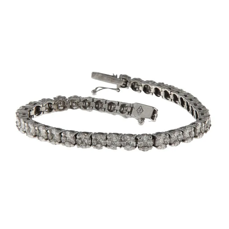 Bracelet tennis en or blanc, diamants sold by 58 Facettes