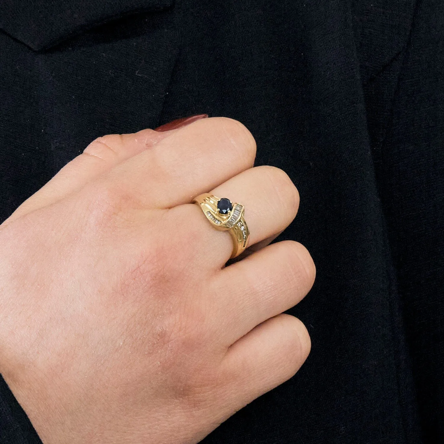 Bague or jaune, saphir et diamants sold by 58 Facettes product image thumbnail 2