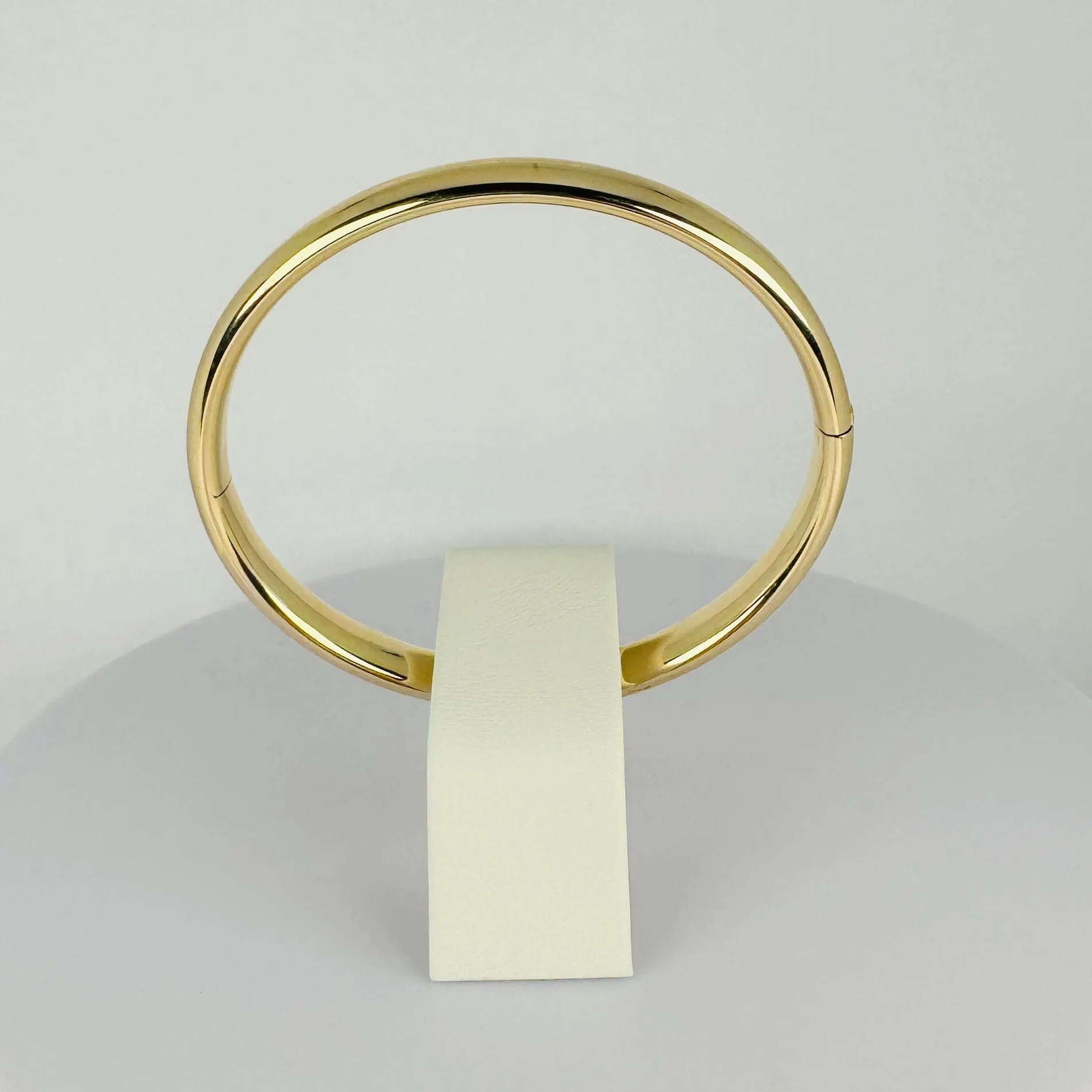 Bracelet classique en or jaune sold by 58 Facettes product image thumbnail 3