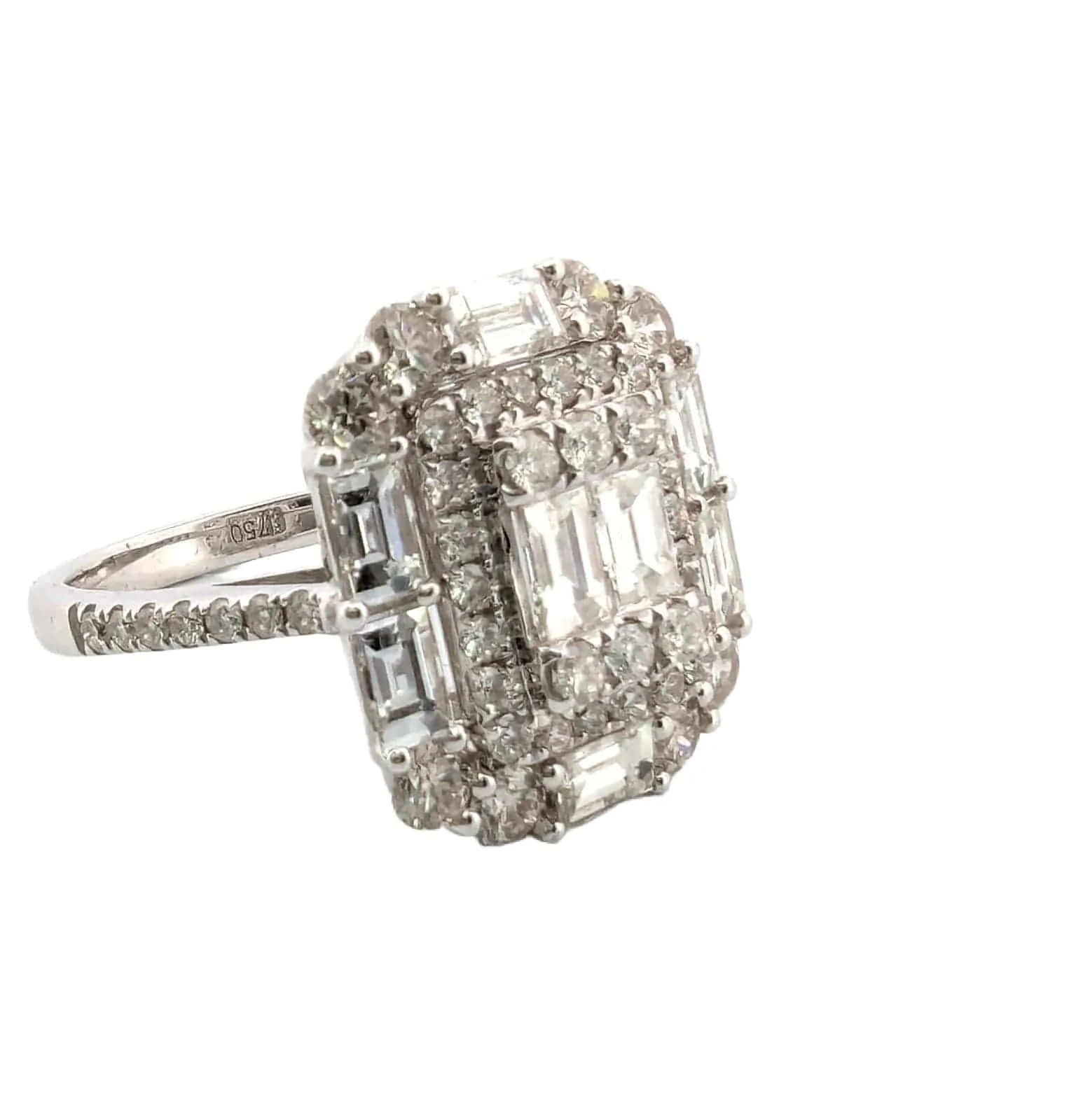 Bague en or blanc avec diamants baguette et brillants sold by 58 Facettes