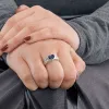 Bague jonc or gris, saphir et diamants sold by 58 Facettes