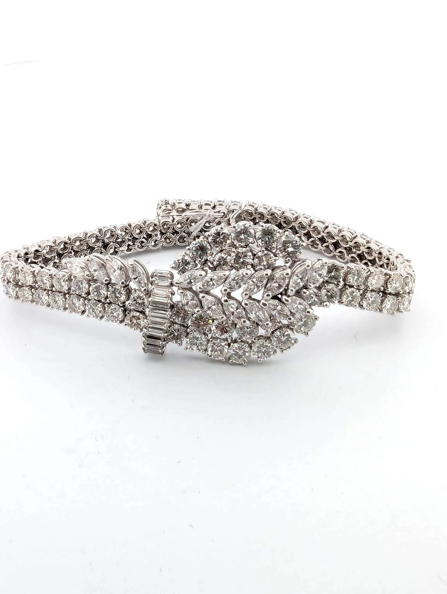 Bracelet en or blanc serti de diamants sold by 58 Facettes product image thumbnail 4